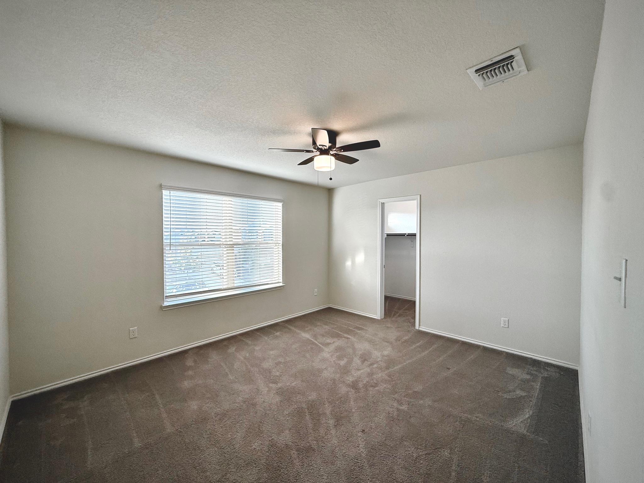 249 La Dera Dr, Liberty Hill, TX 78642