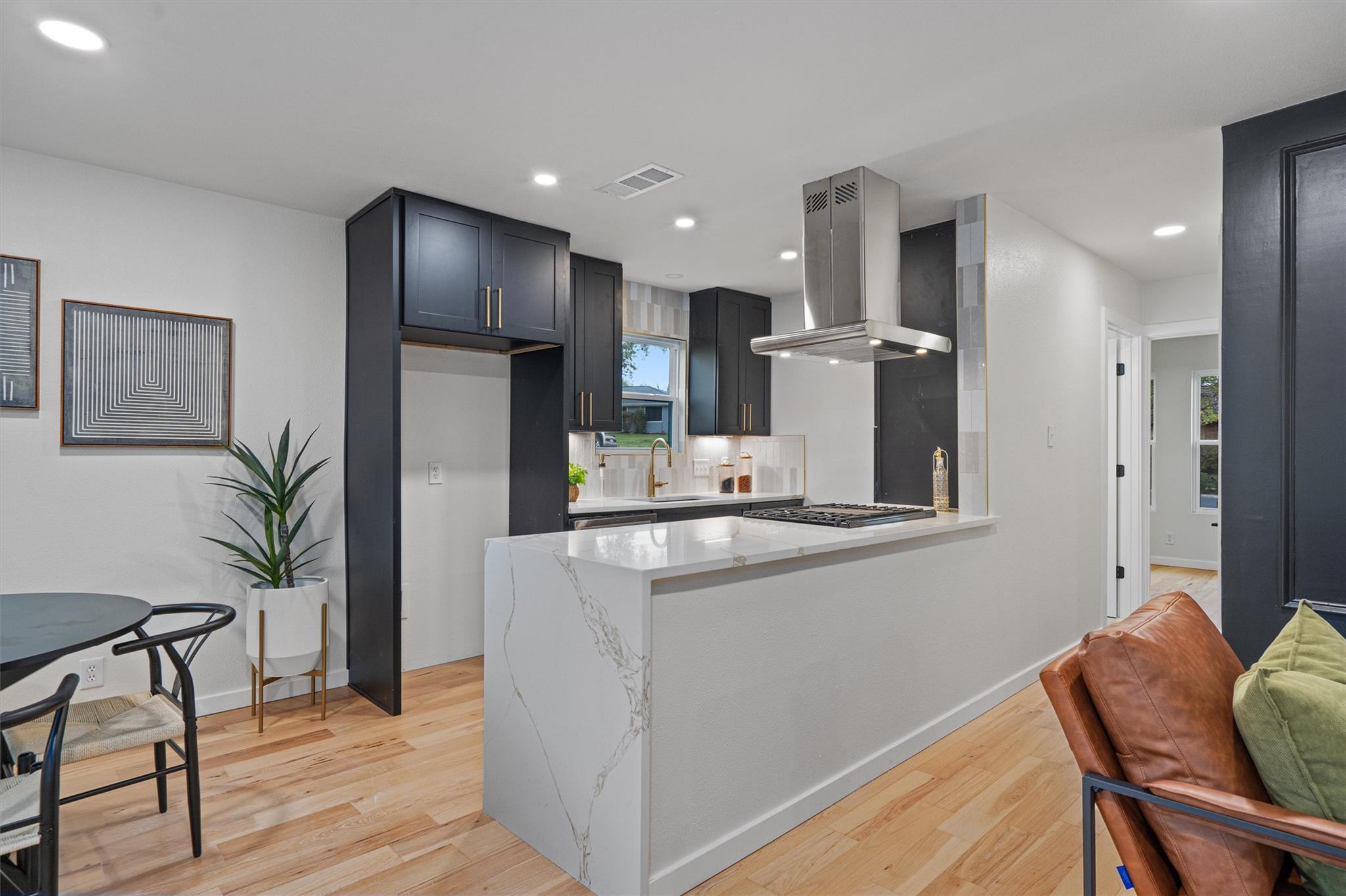 4714 Bundyhill Dr, Austin, TX 78723