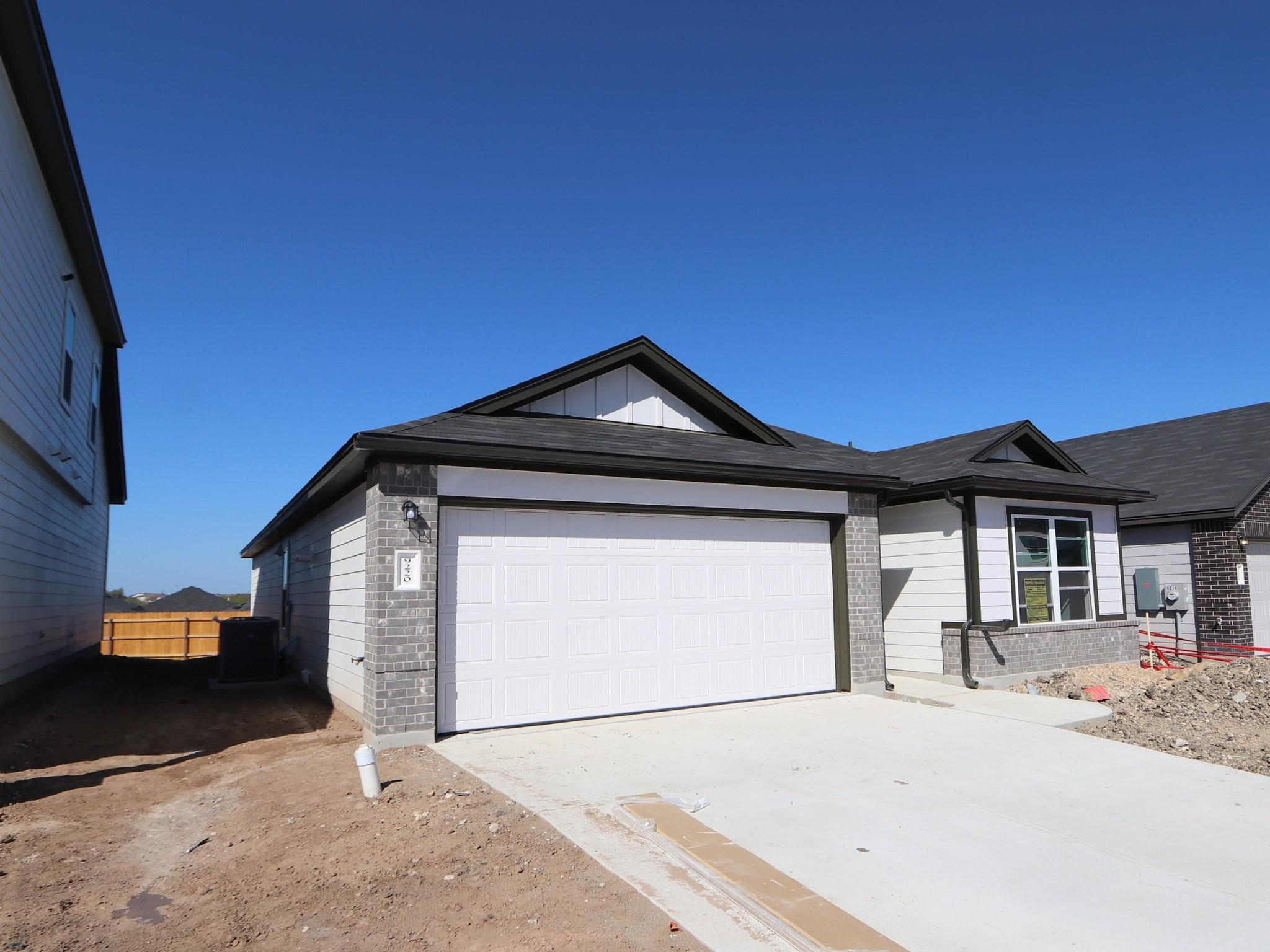 9220 Corvallis Dr, Austin, TX 78747