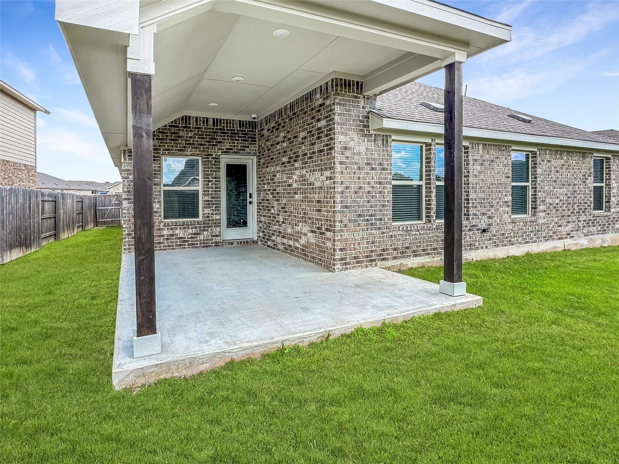 126 Acacia Pass, Bastrop, TX 78602