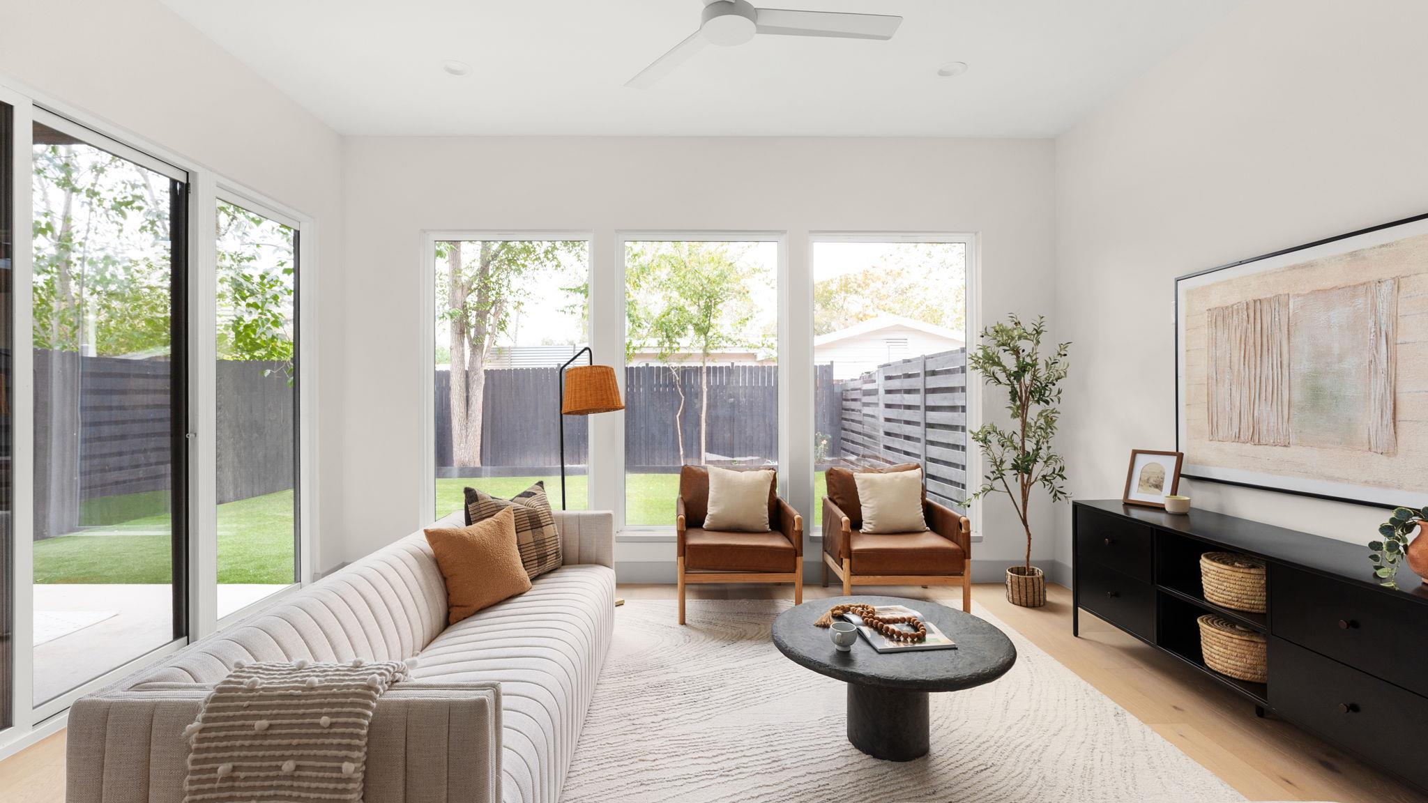 4900 Majestic Dr, Austin, TX 78745