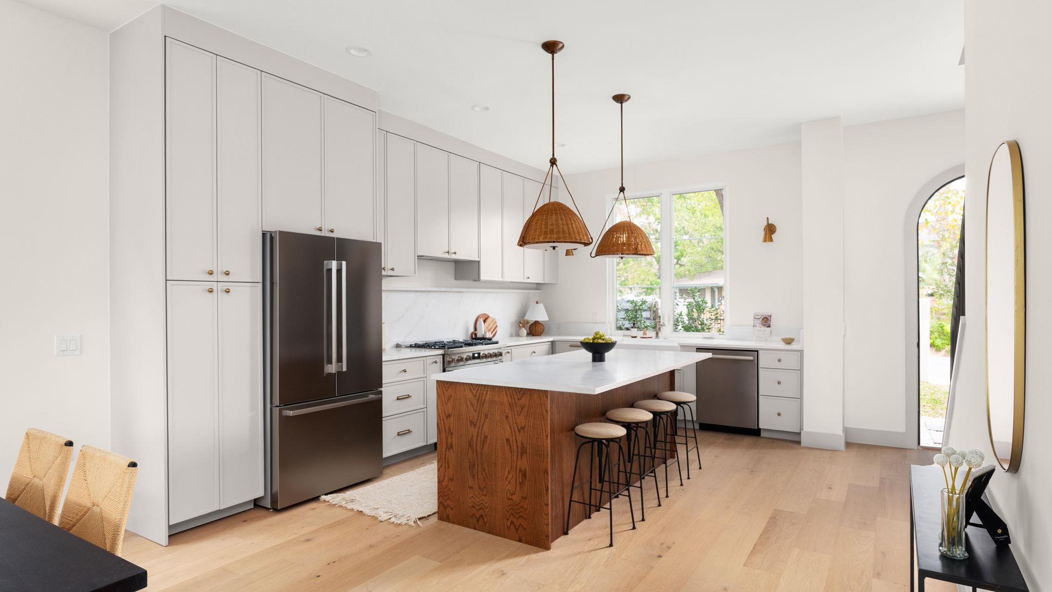 4900 Majestic Dr, Austin, TX 78745