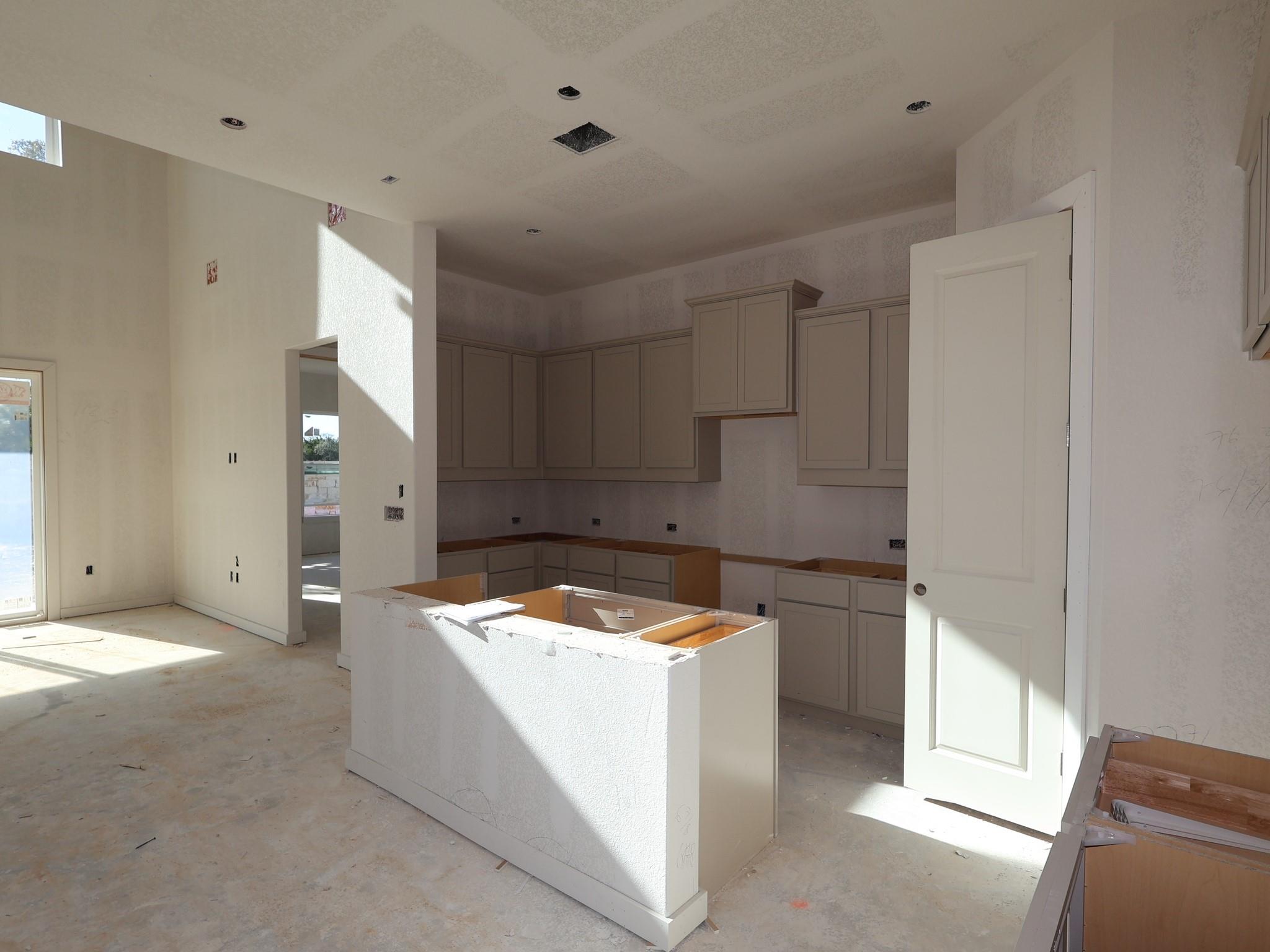 801 Corvallis Dr, Leander, TX 78641