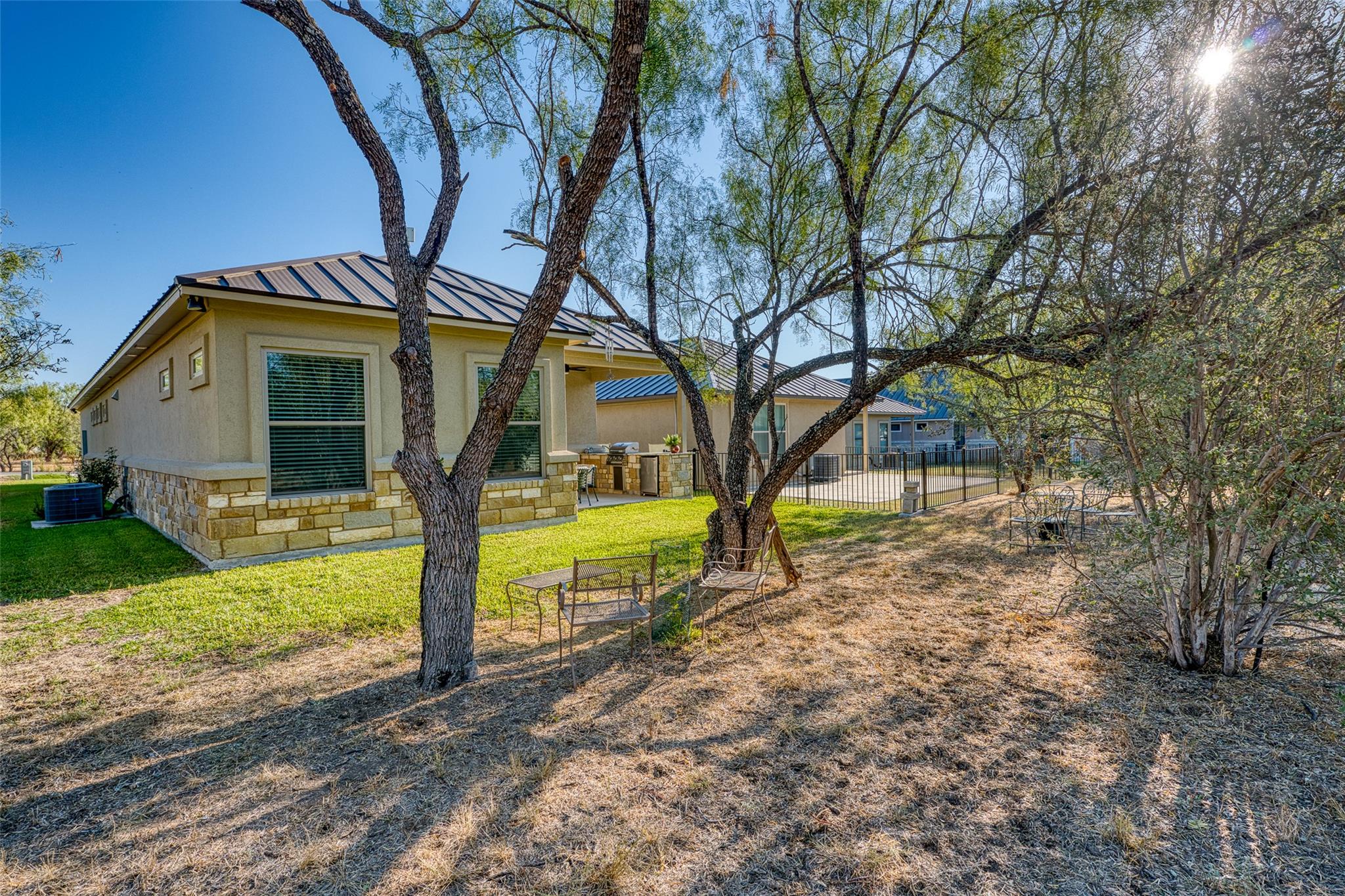 317 Parallel Circle Cir, Horseshoe Bay, TX 78657