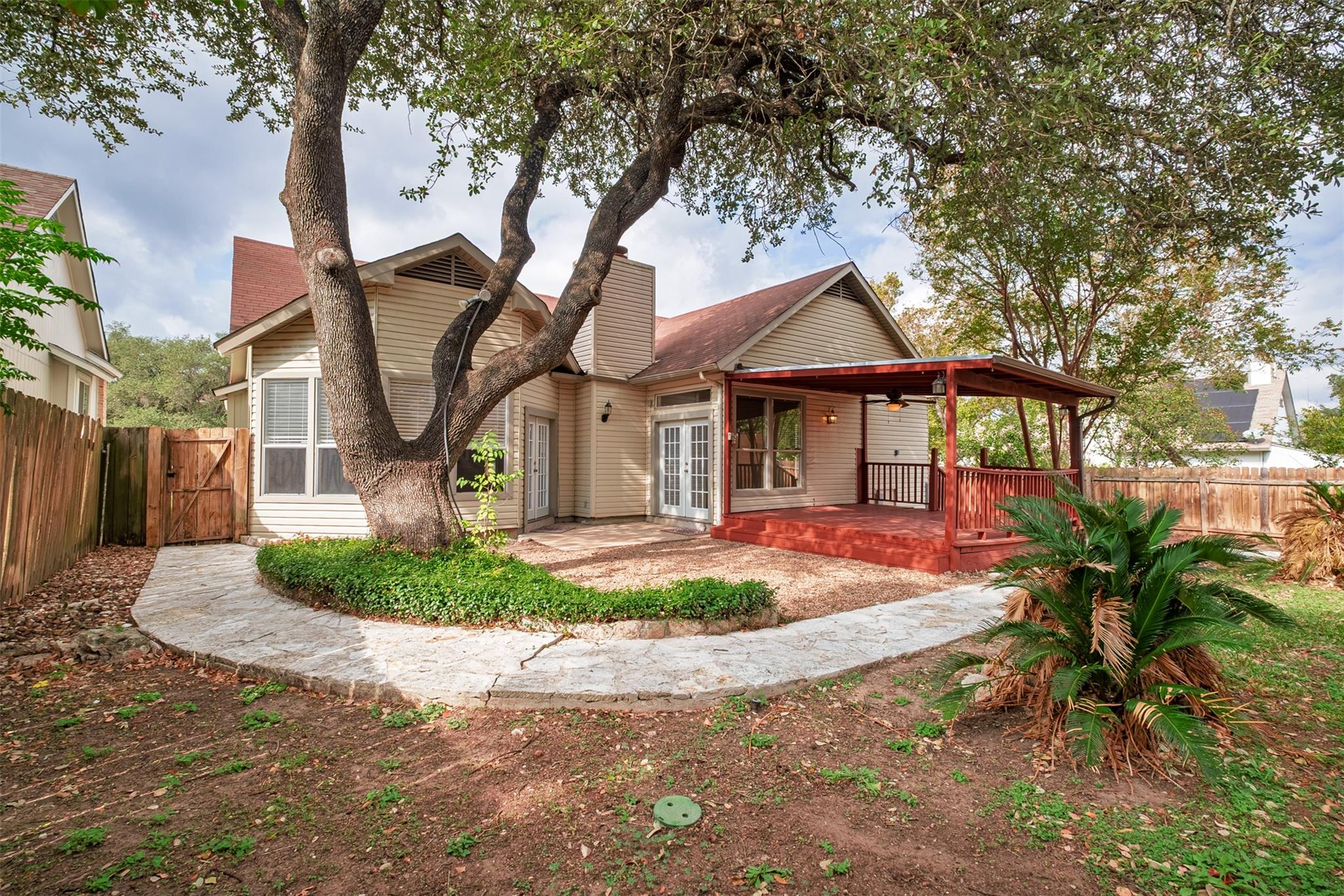 12505 Hunters Chase Dr, Austin, TX 78729