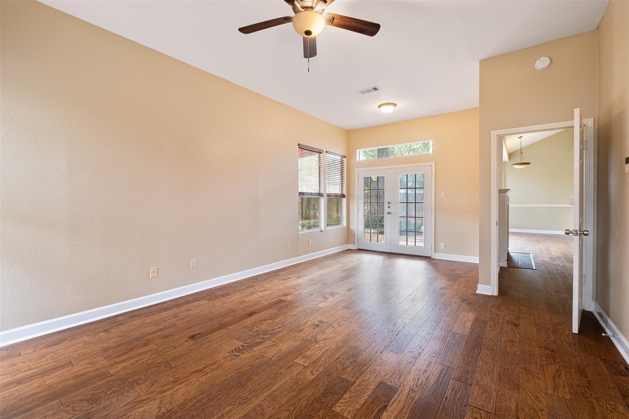 12505 Hunters Chase Dr, Austin, TX 78729