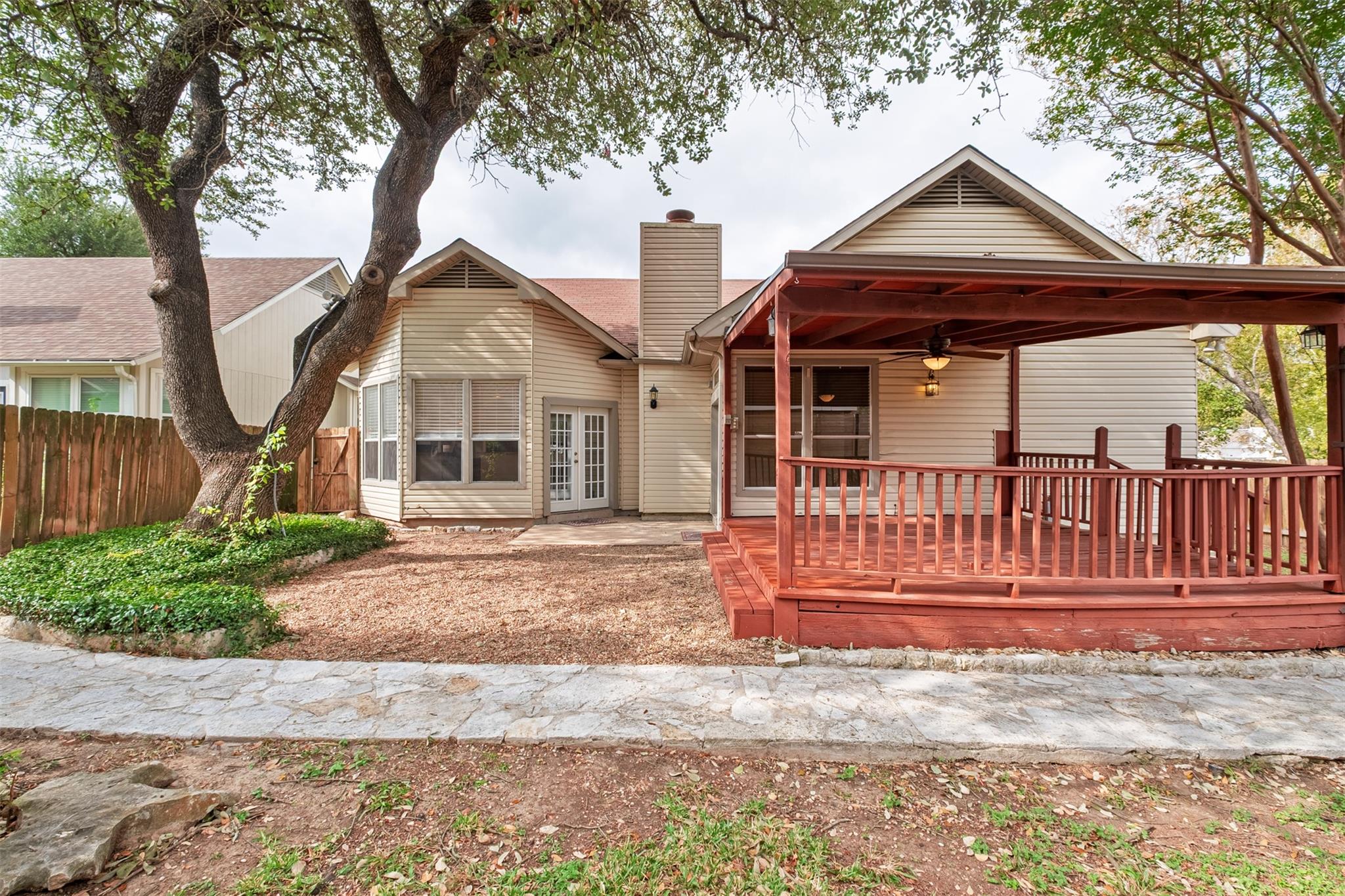 12505 Hunters Chase Dr, Austin, TX 78729