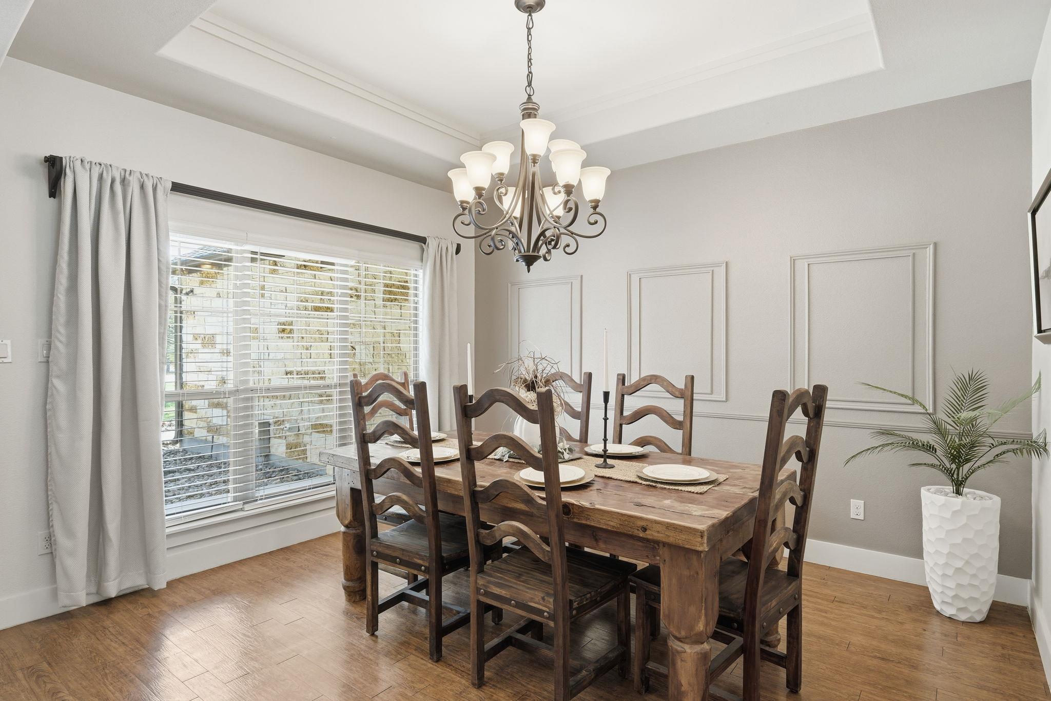 208 Independence Dr, Georgetown, TX 78633