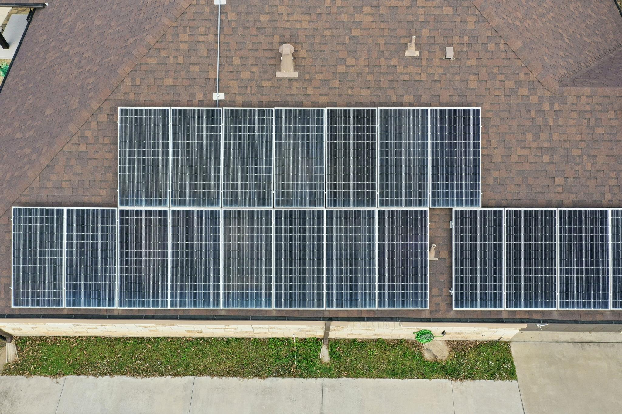 208 Independence Dr, Georgetown, TX 78633