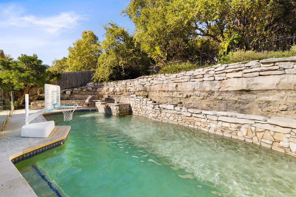 5960 Cape Coral Dr, Austin, TX 78746