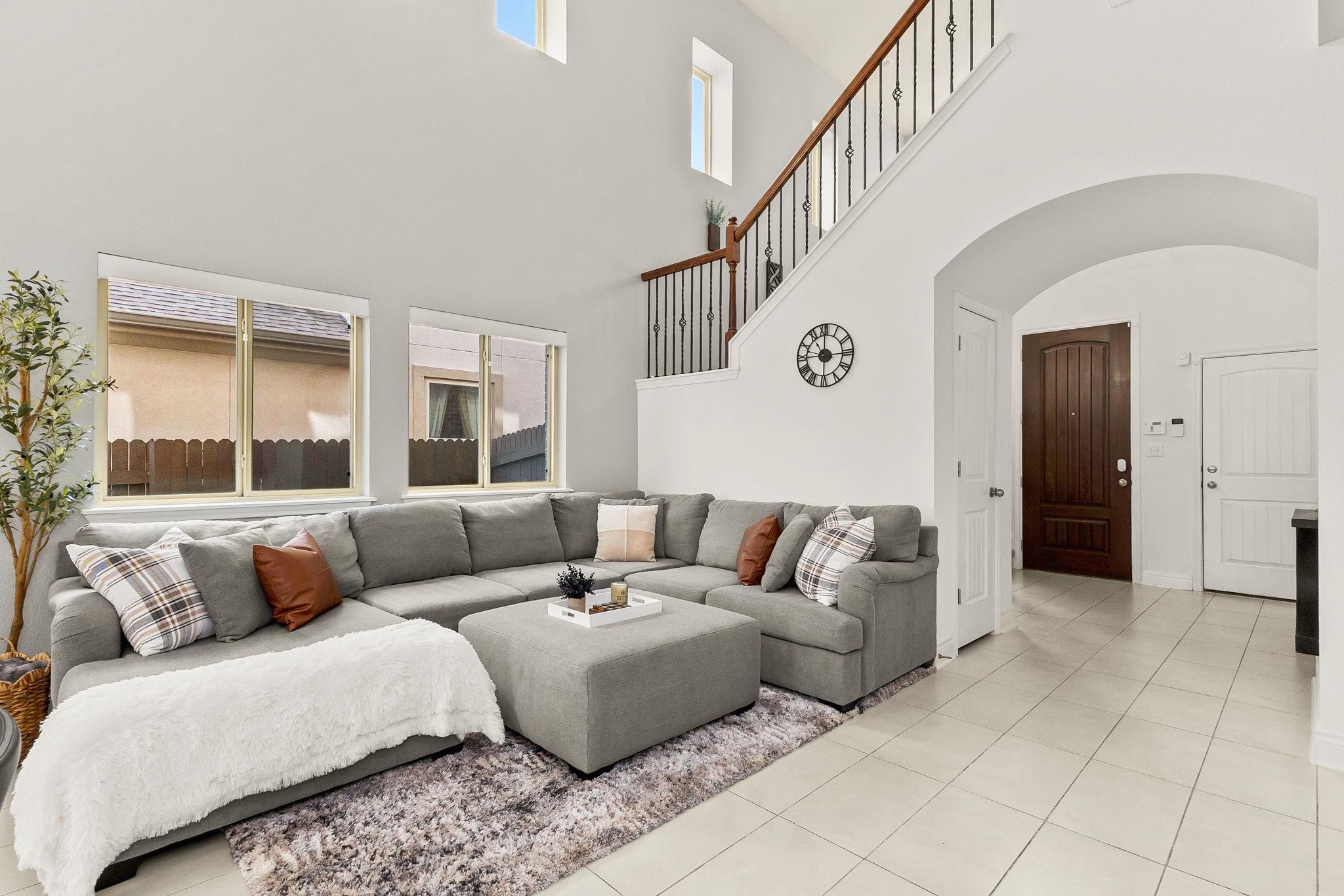 290 Tailwind Dr, Kyle, TX 78640