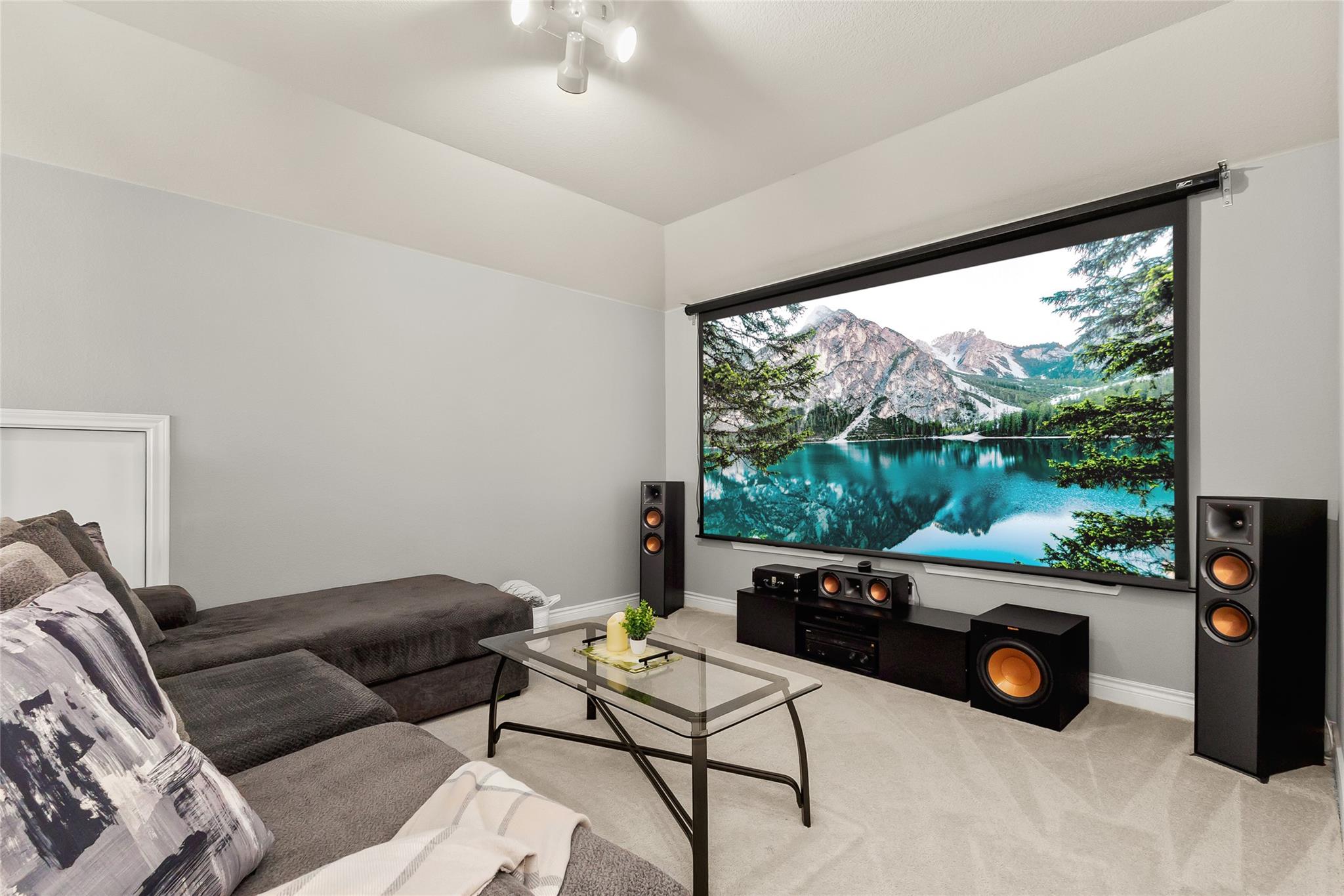 290 Tailwind Dr, Kyle, TX 78640