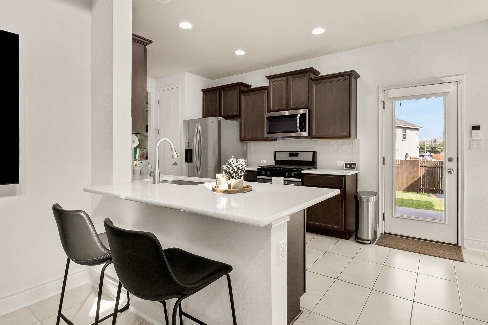 290 Tailwind Dr, Kyle, TX 78640