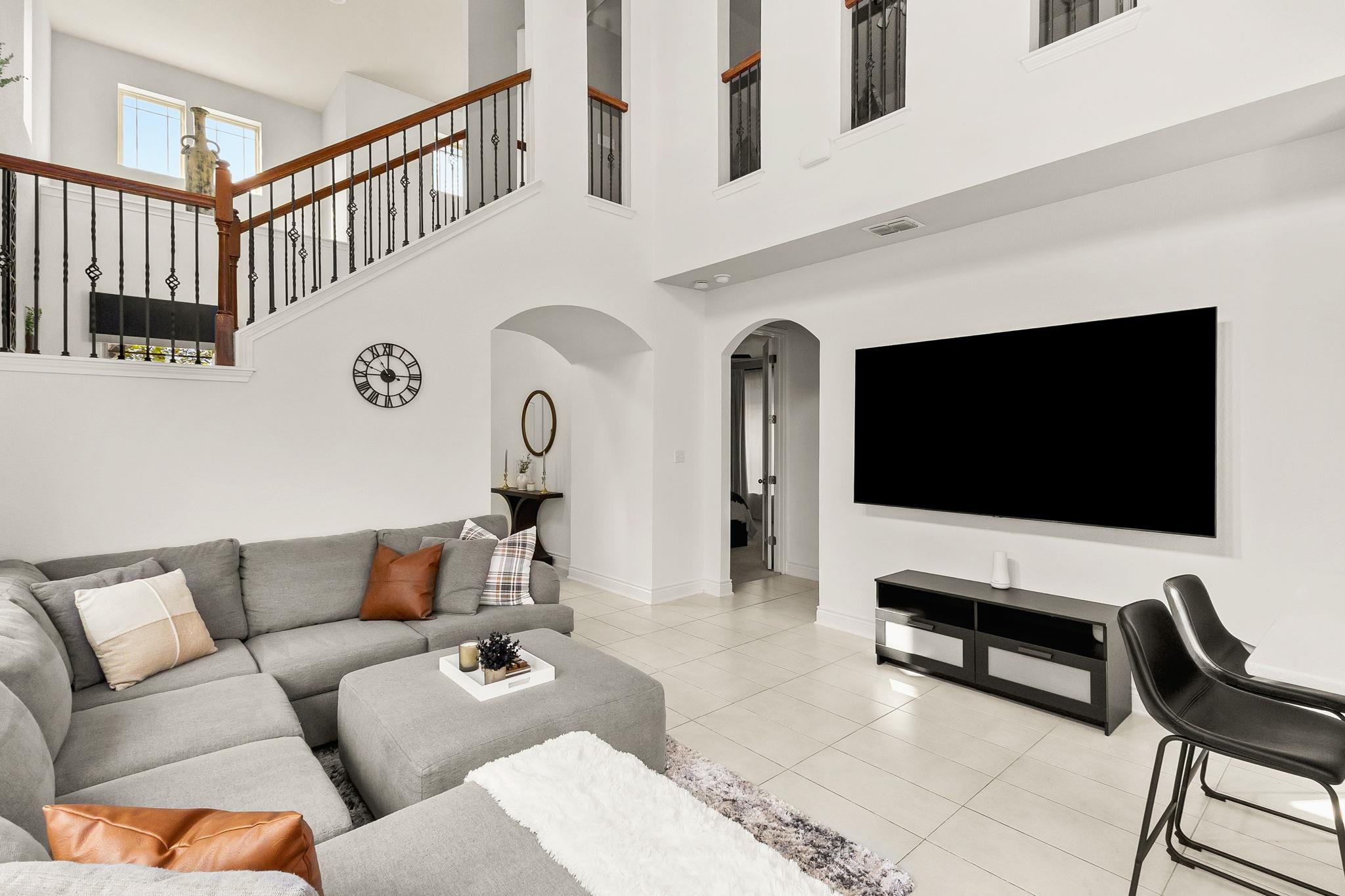 290 Tailwind Dr, Kyle, TX 78640