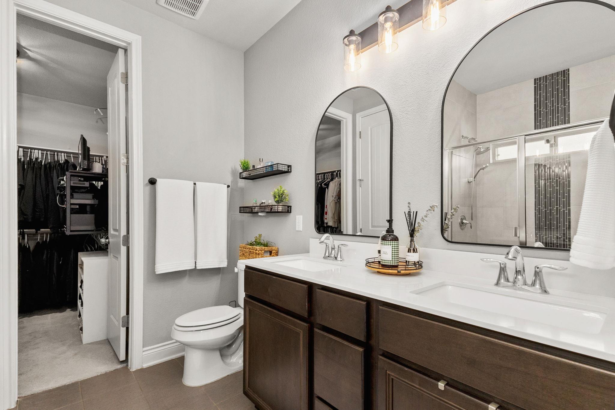 290 Tailwind Dr, Kyle, TX 78640