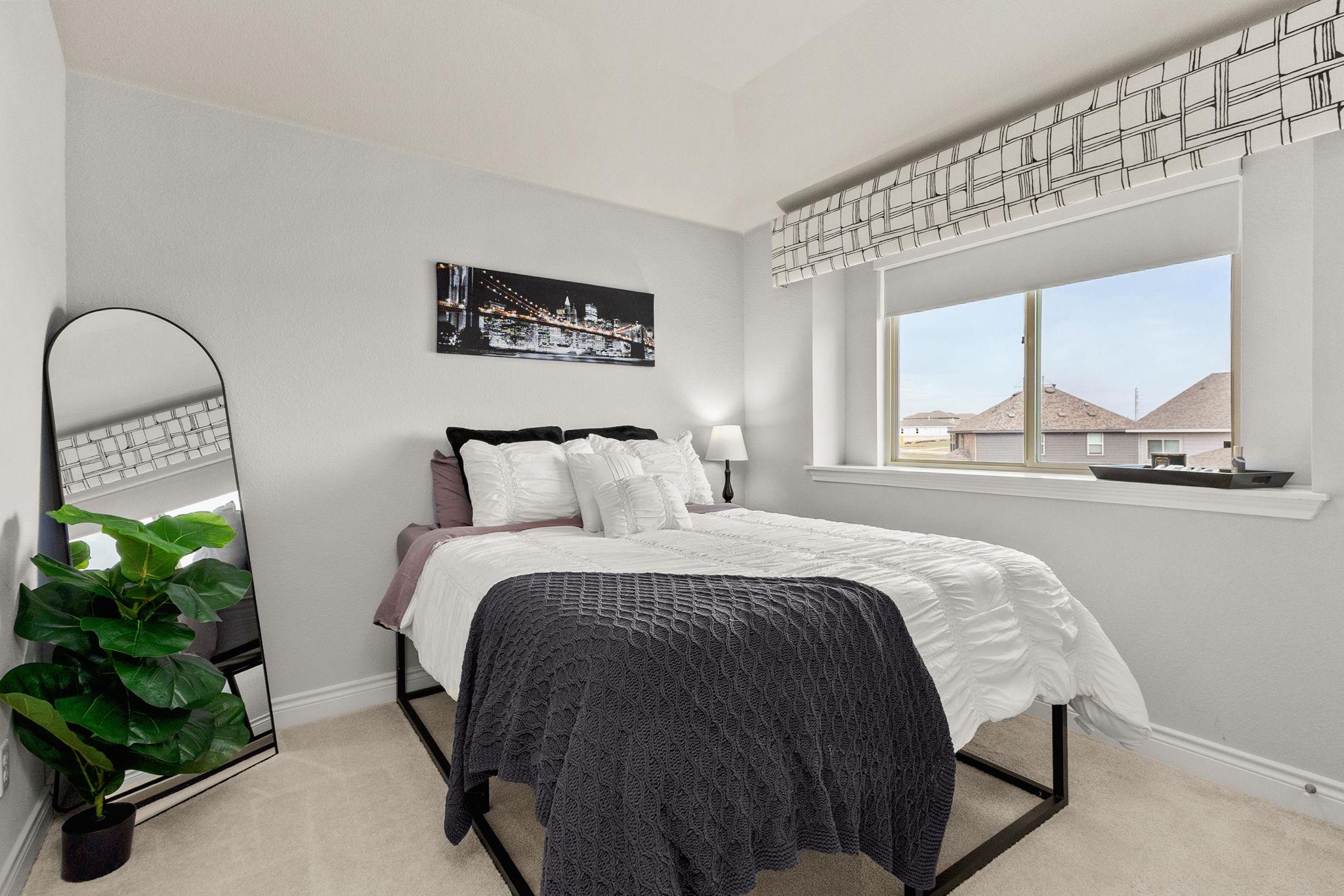 290 Tailwind Dr, Kyle, TX 78640