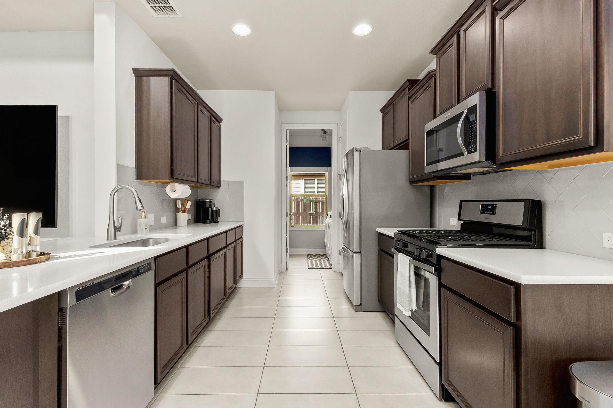 290 Tailwind Dr, Kyle, TX 78640