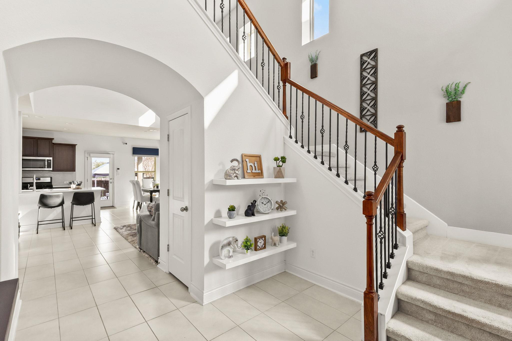 290 Tailwind Dr, Kyle, TX 78640