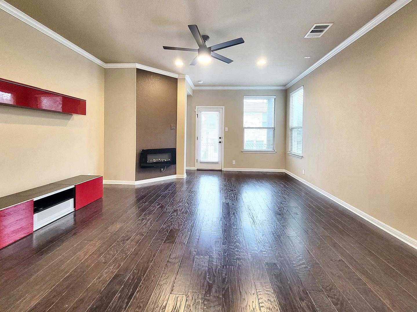 7508 Colina Vista Loop # B, Austin, TX 78750