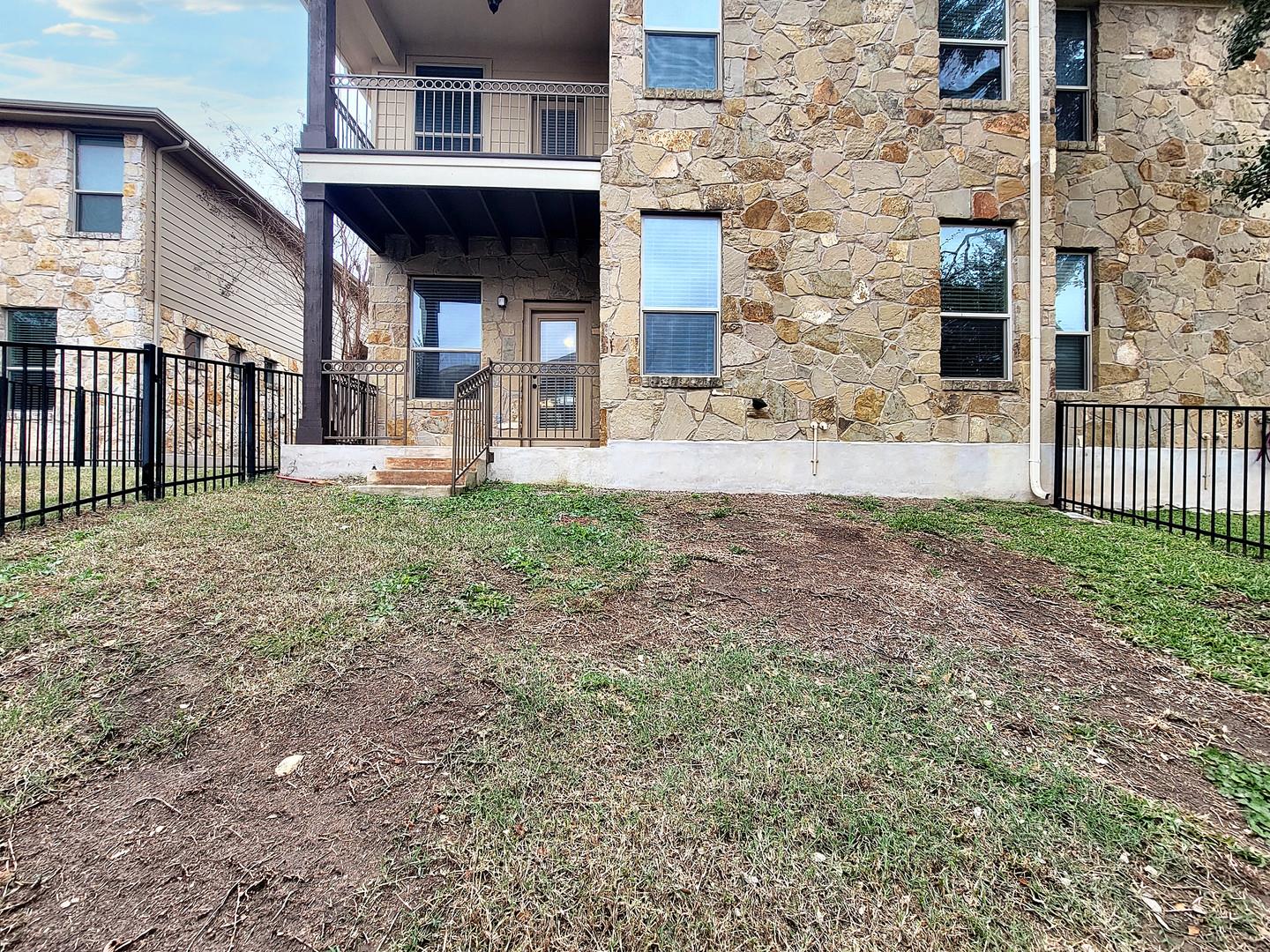7508 Colina Vista Loop # B, Austin, TX 78750