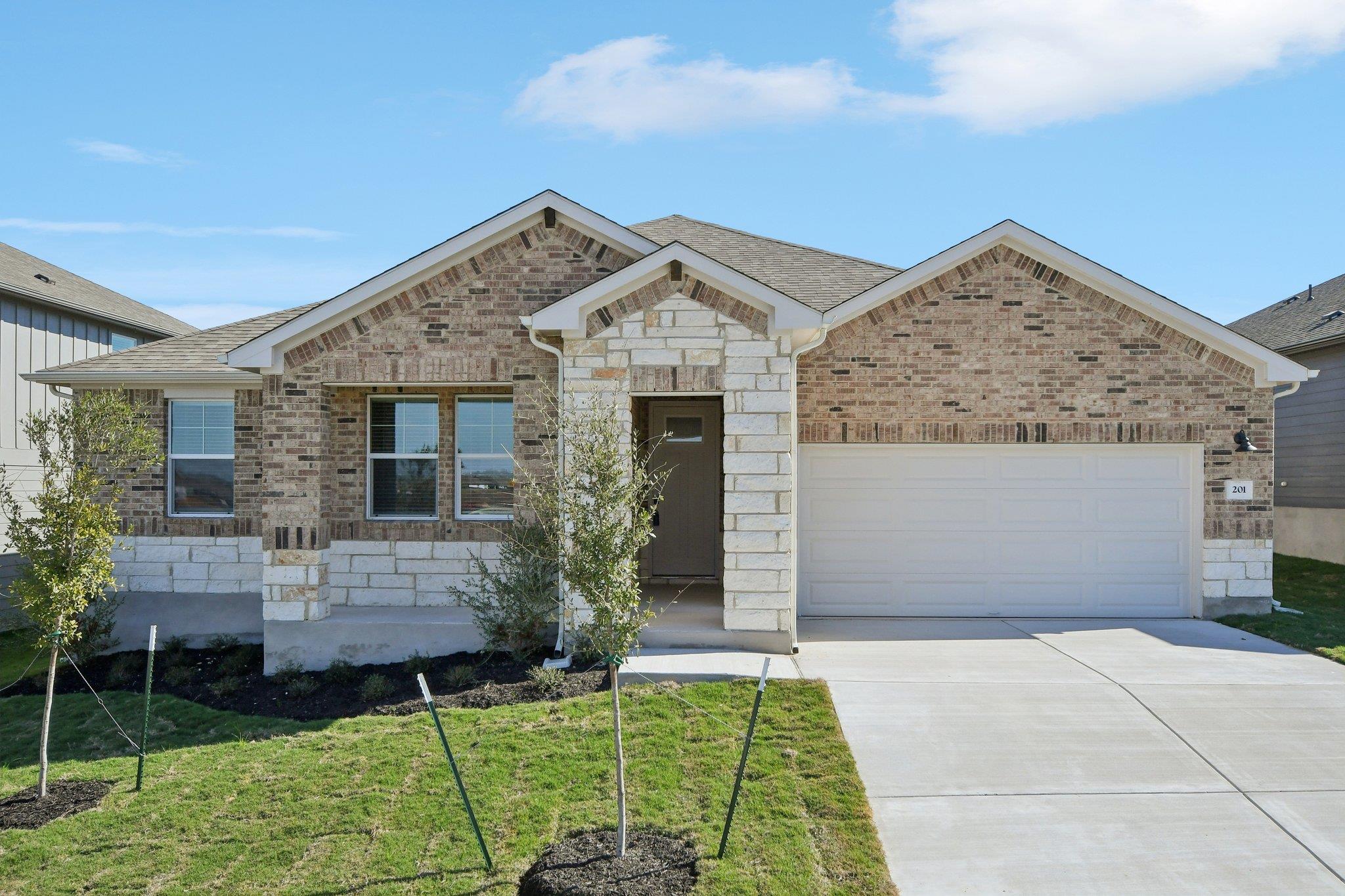 201 Divisadero Dr, Hutto, TX 78634
