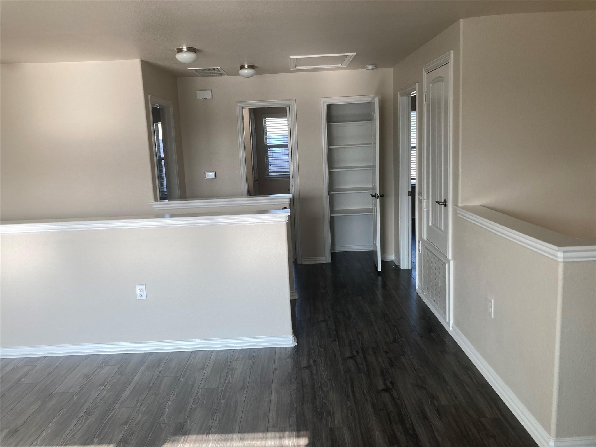 7216 Vail Ridge St, Austin, TX 78744