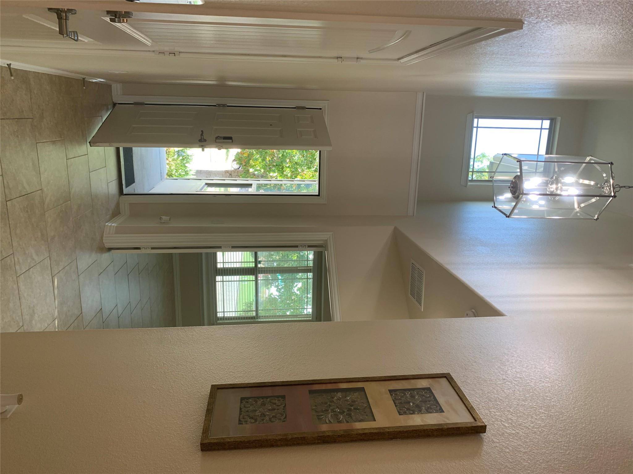 7216 Vail Ridge St, Austin, TX 78744