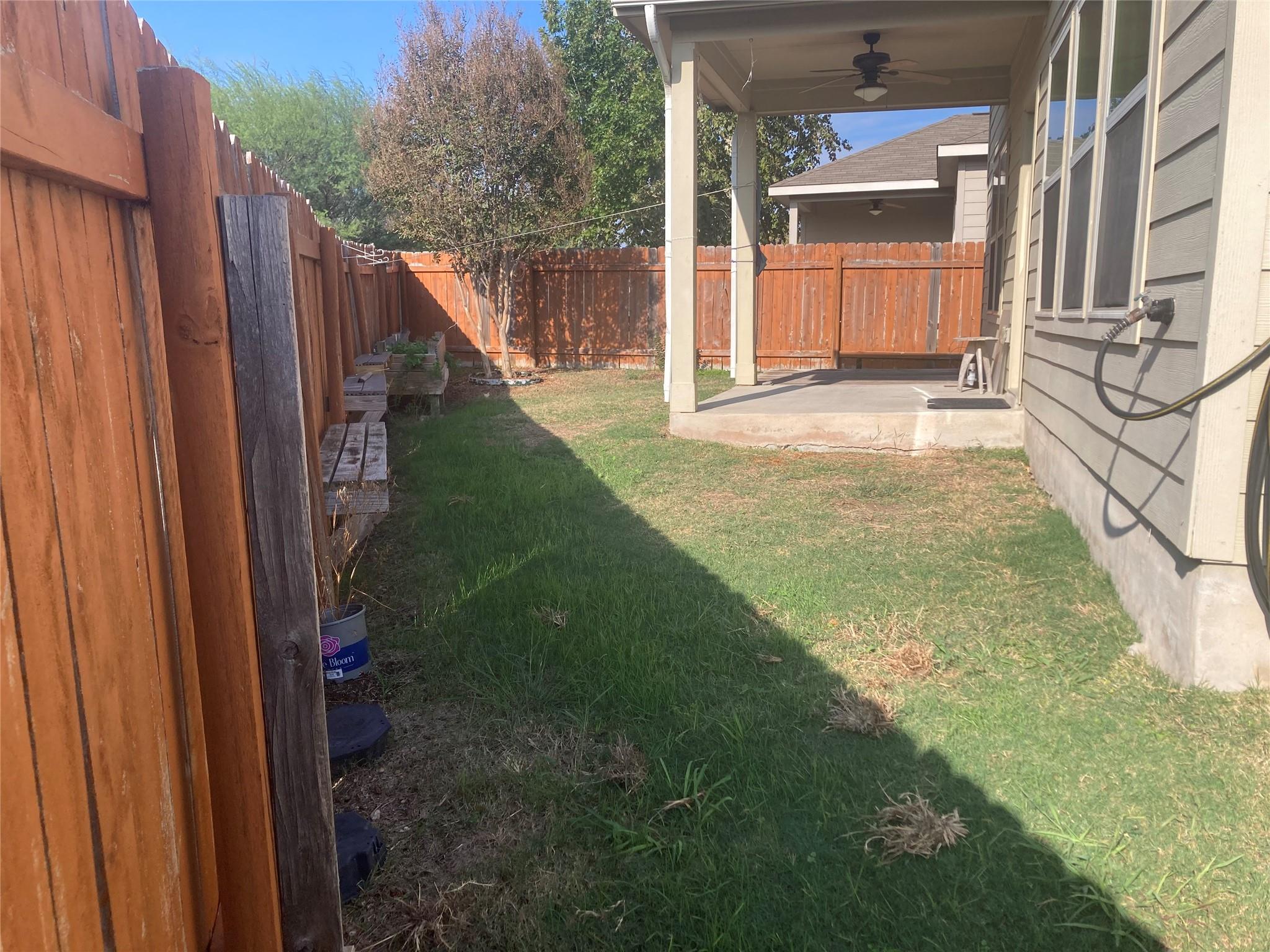 7216 Vail Ridge St, Austin, TX 78744