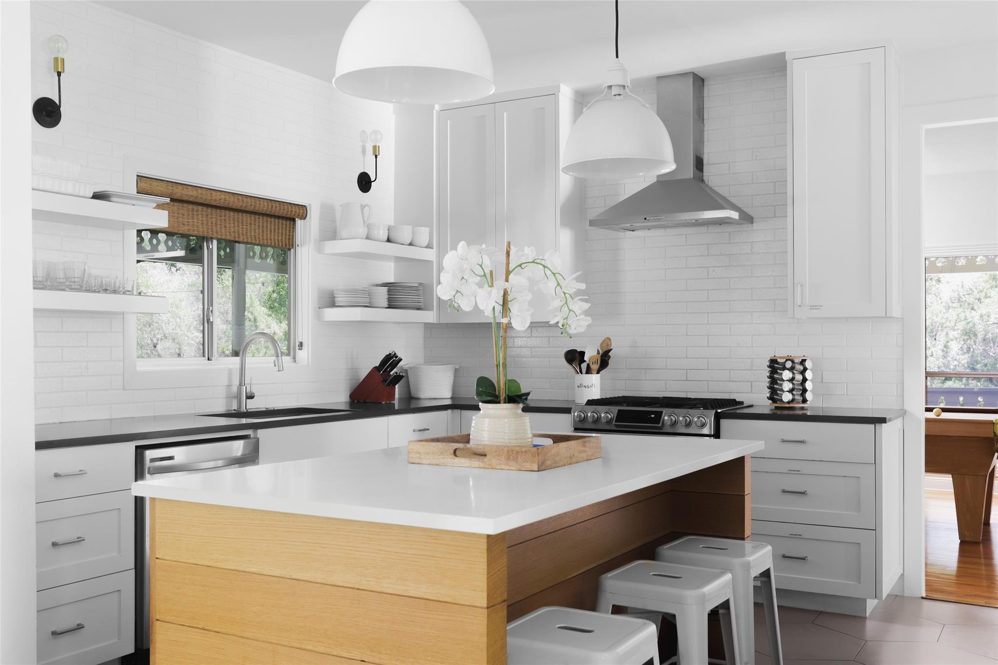 11505 Southwest Oaks, Austin, TX 78737