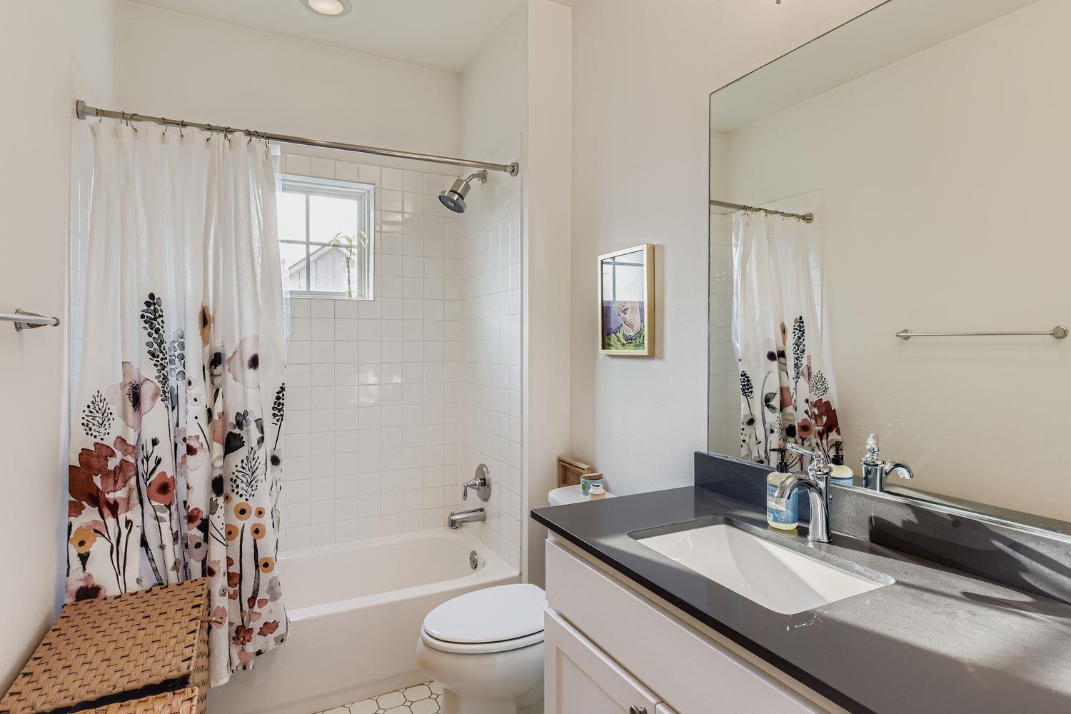 1213 Eleanor St # B, Austin, TX 78721