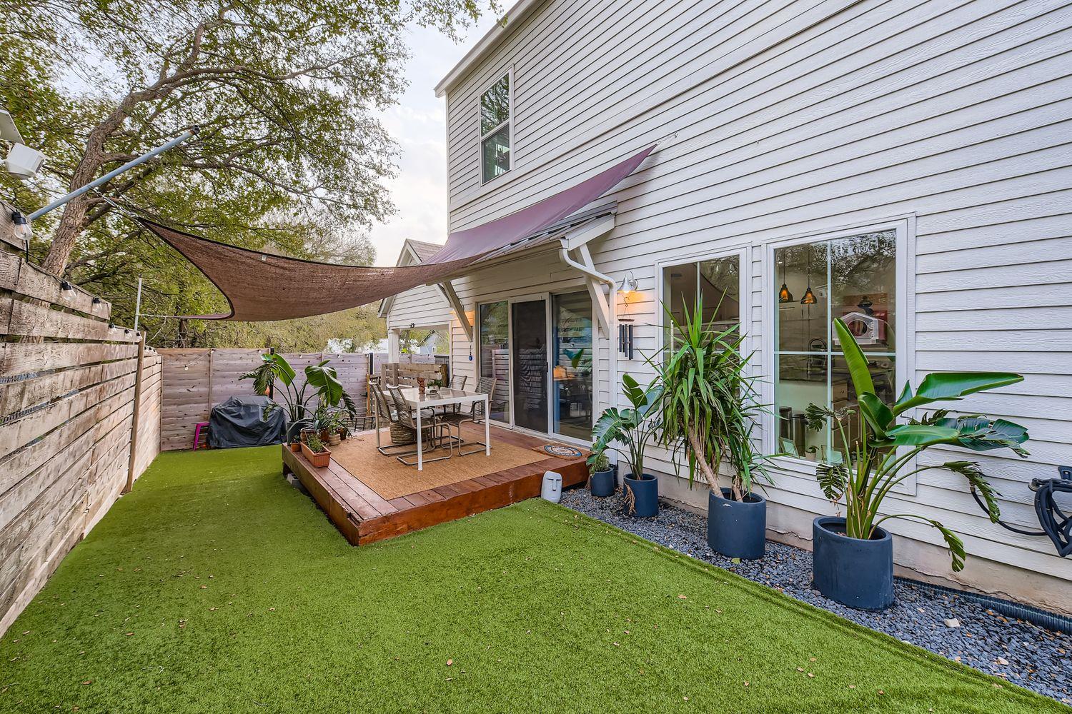 1213 Eleanor St # B, Austin, TX 78721