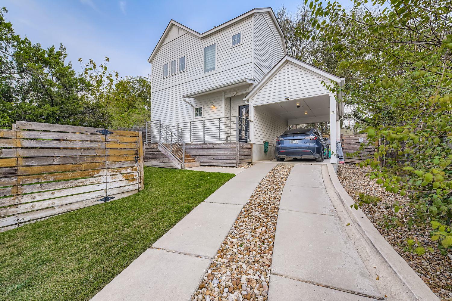 1213 Eleanor St # B, Austin, TX 78721