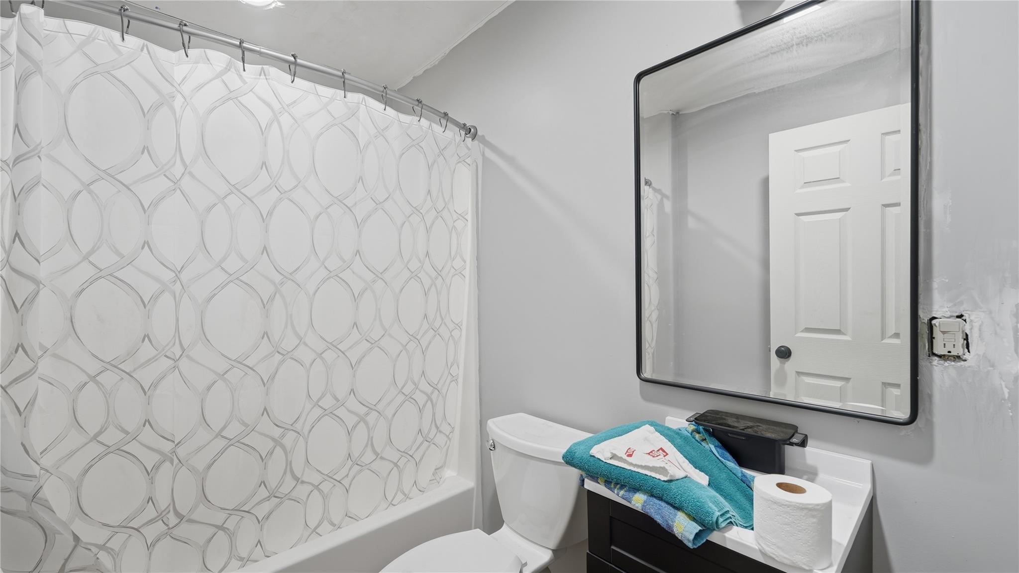 655 NW Loop 230, Smithville, TX 78957