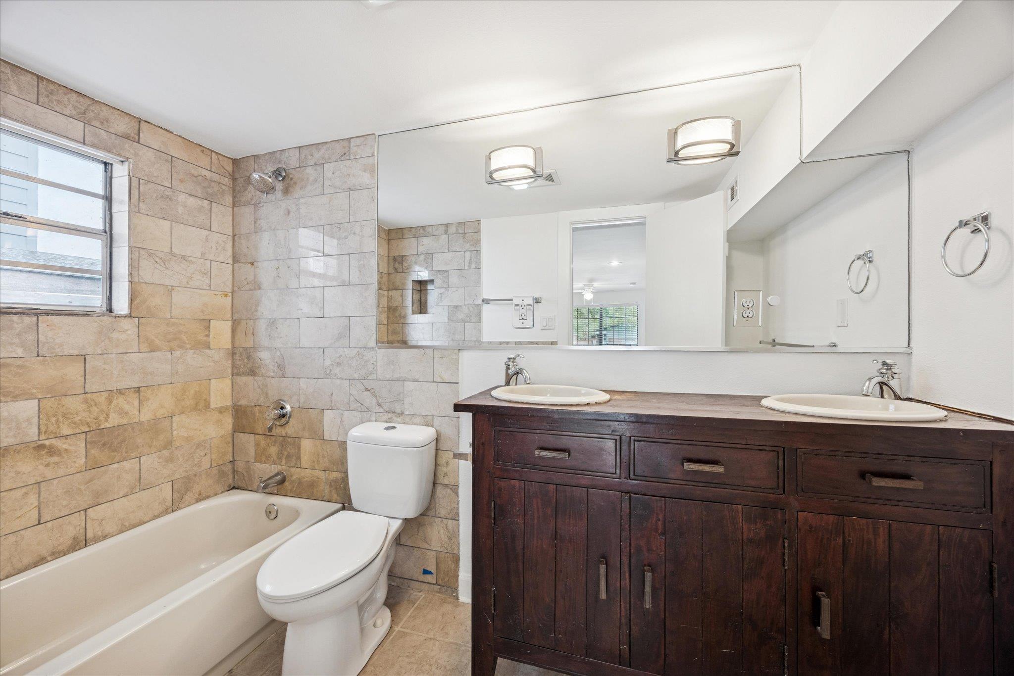 3104 Fontana Dr, Austin, TX 78704