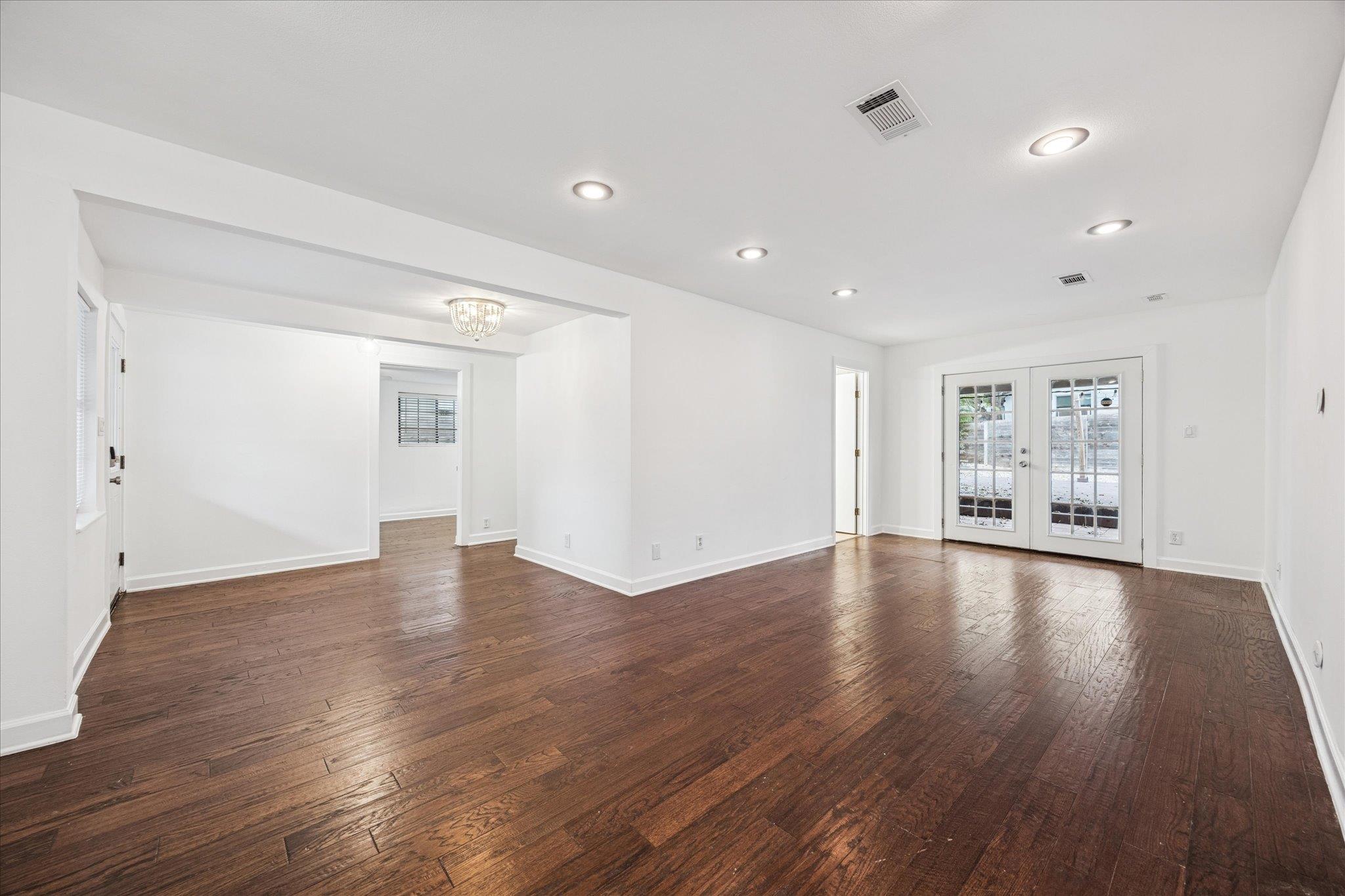 3104 Fontana Dr, Austin, TX 78704