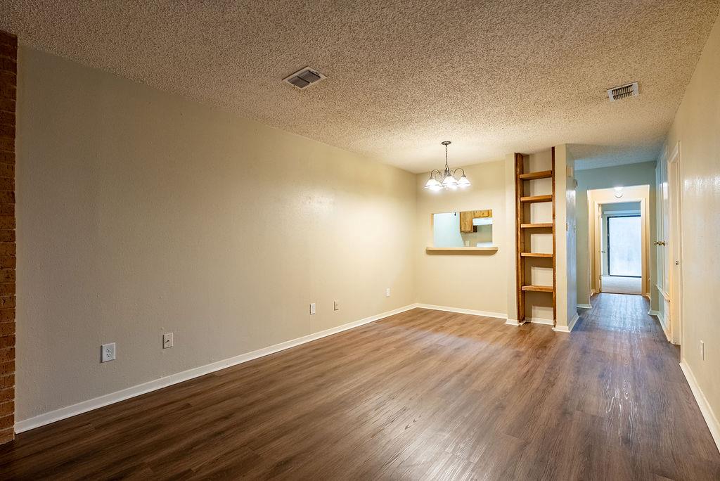 1205 Inland Grn # B, Austin, TX 78758