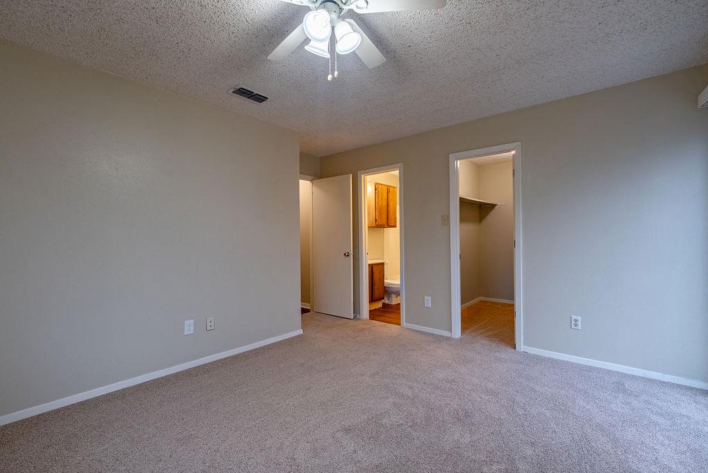 1205 Inland Grn # B, Austin, TX 78758