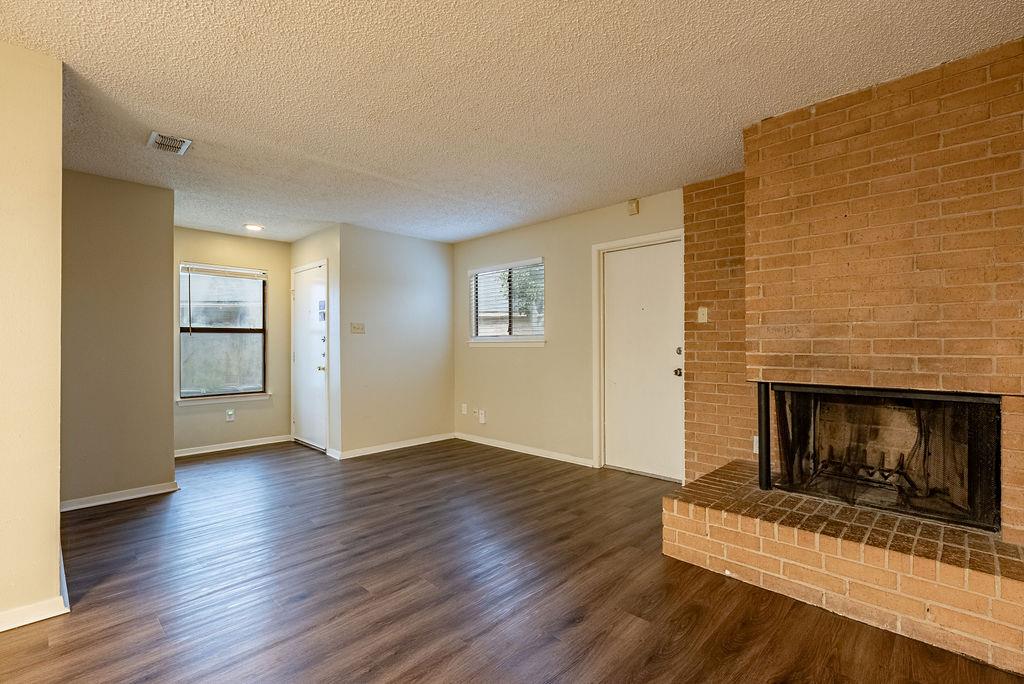1205 Inland Grn # B, Austin, TX 78758