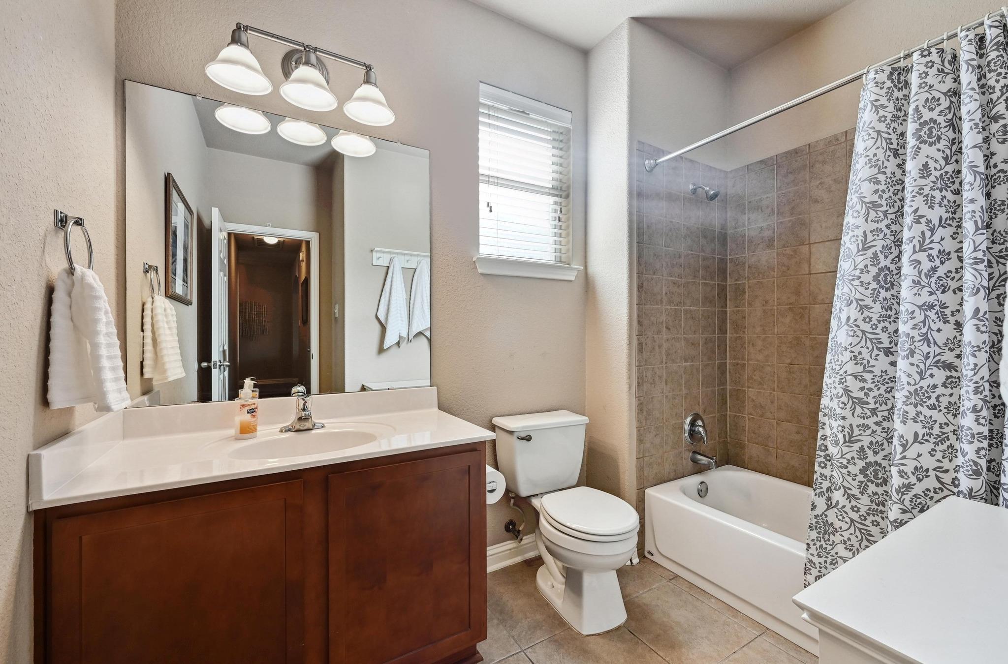 138 Tranquility Mtn, Buda, TX 78610