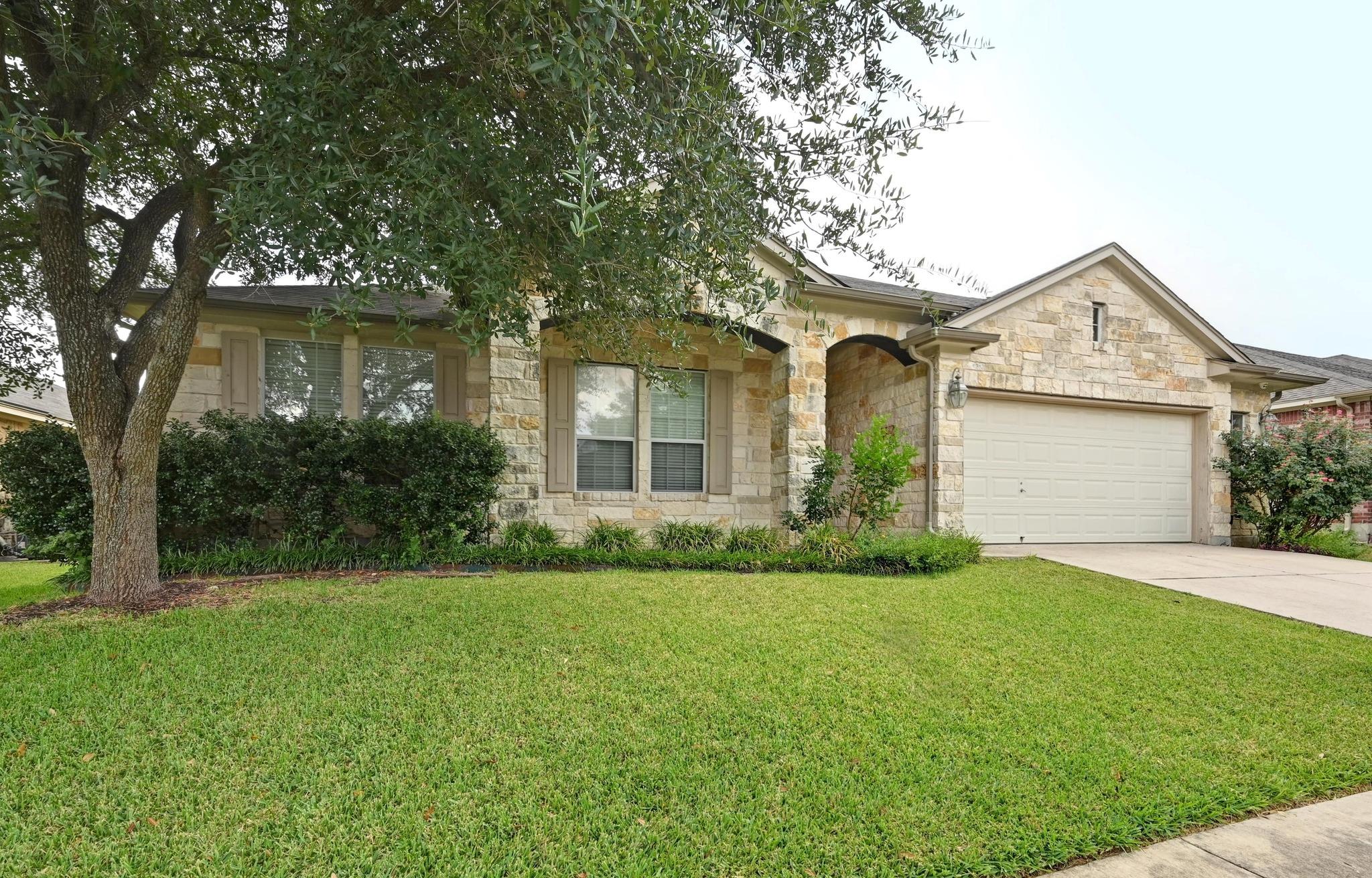 138 Tranquility Mtn, Buda, TX 78610