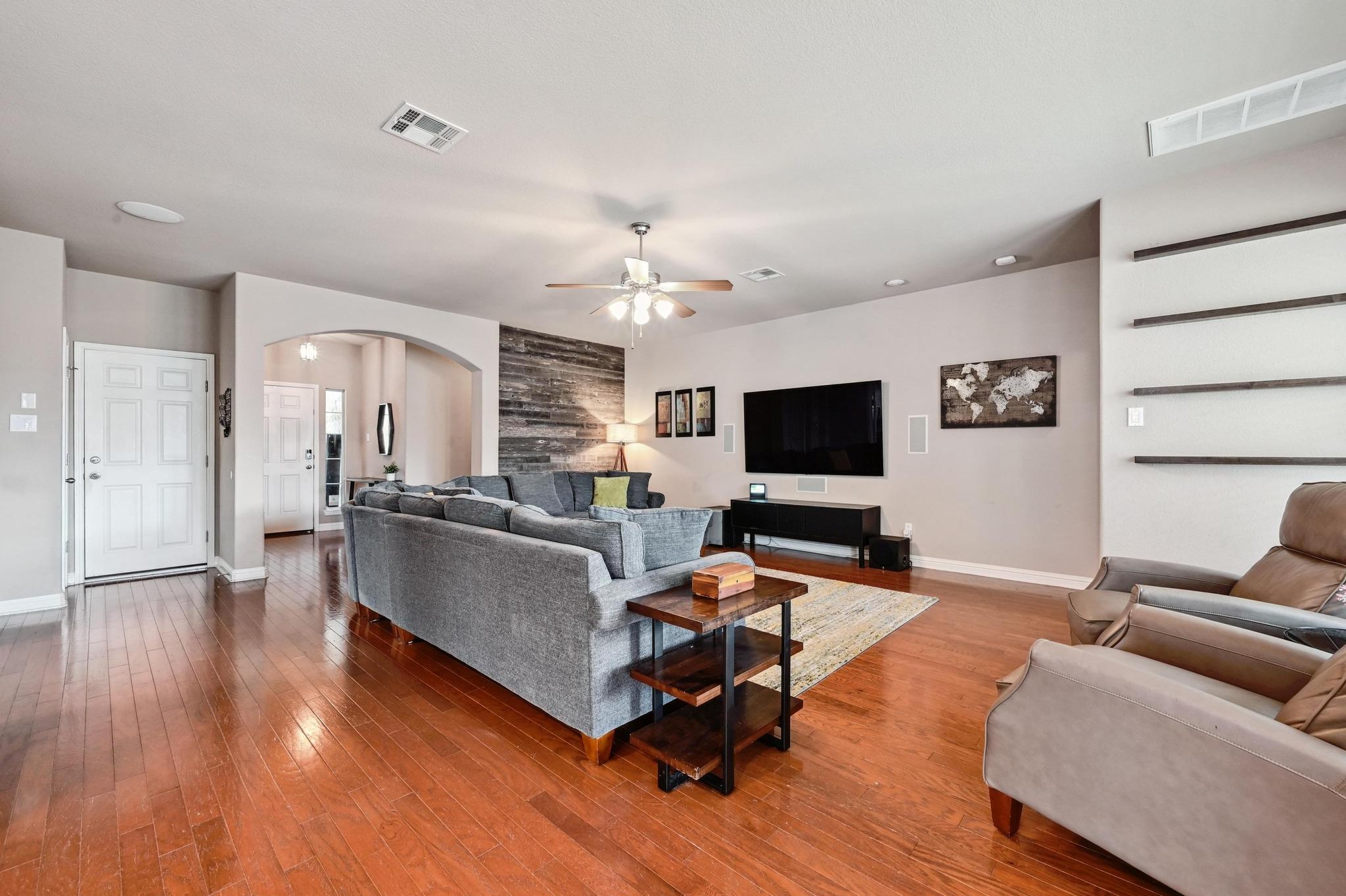 138 Tranquility Mtn, Buda, TX 78610