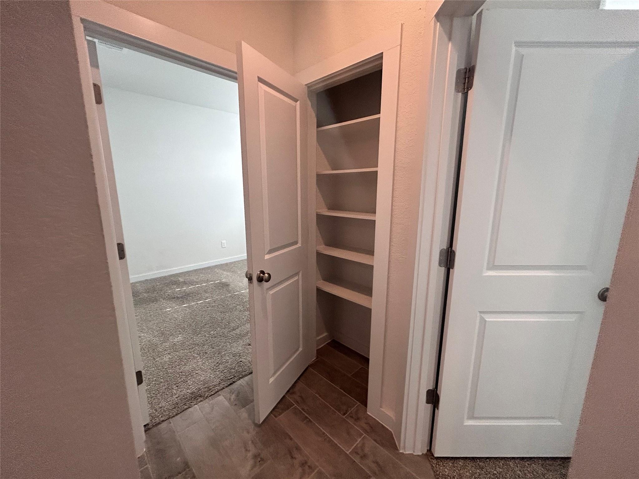 212 Whisper Rill Dr, Hutto, TX 78634