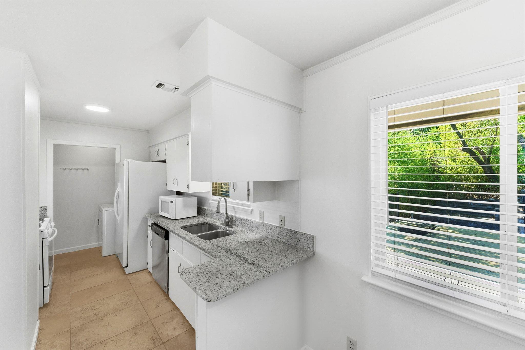 6210 Shadow Valley Dr # A, Austin, TX 78731