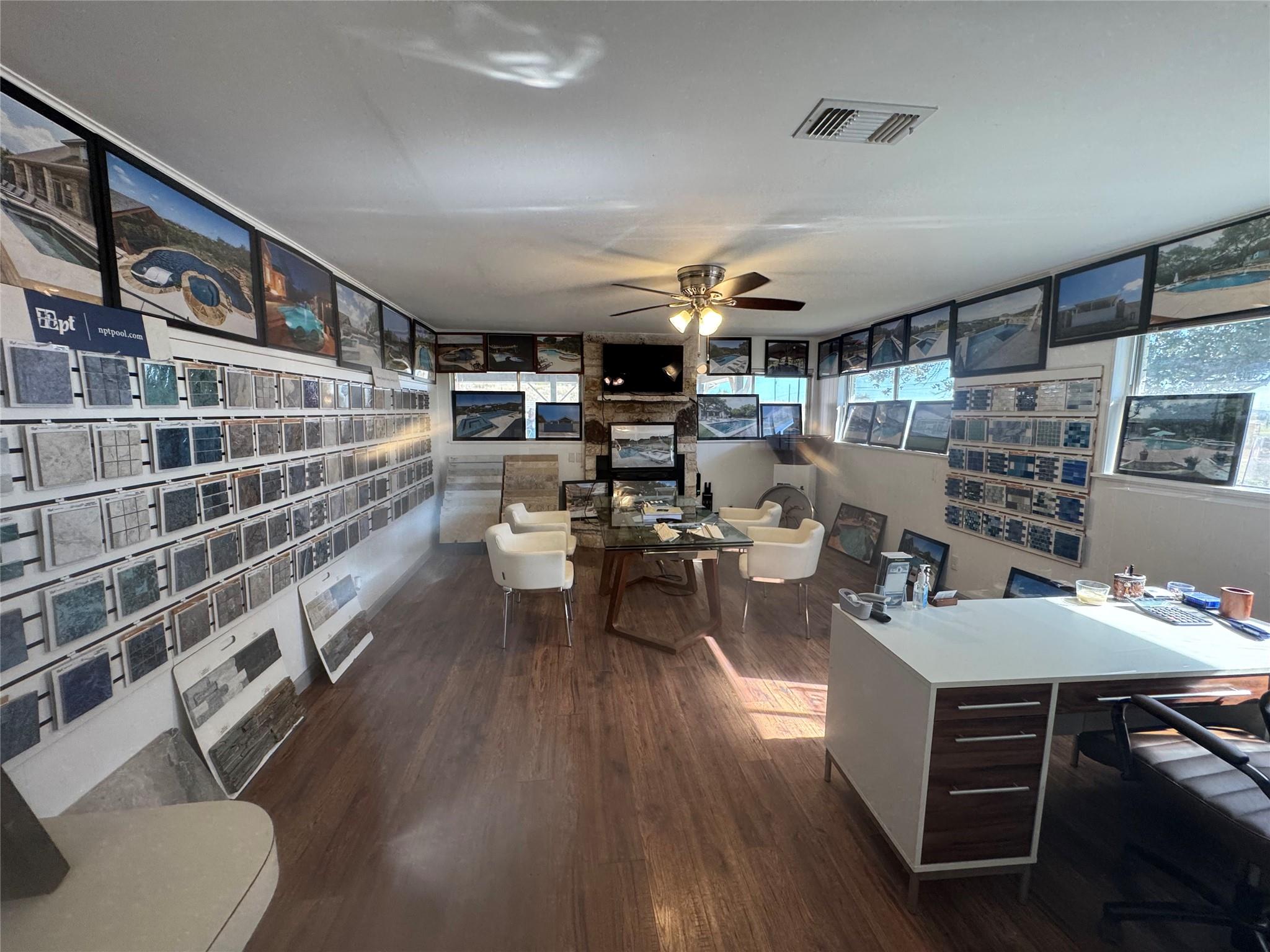 5300 W Highway 290, Dripping Springs, TX 78620