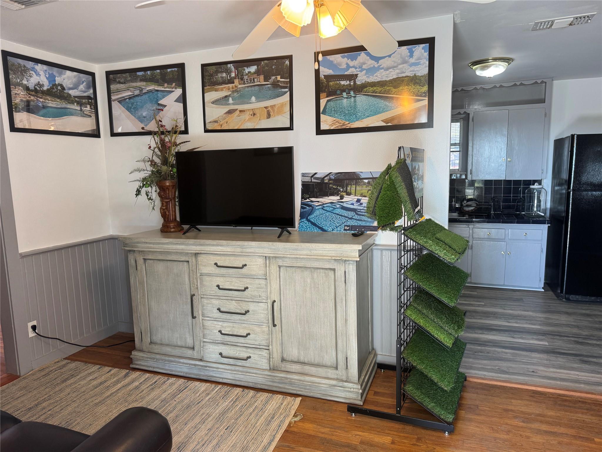 5300 W Highway 290, Dripping Springs, TX 78620