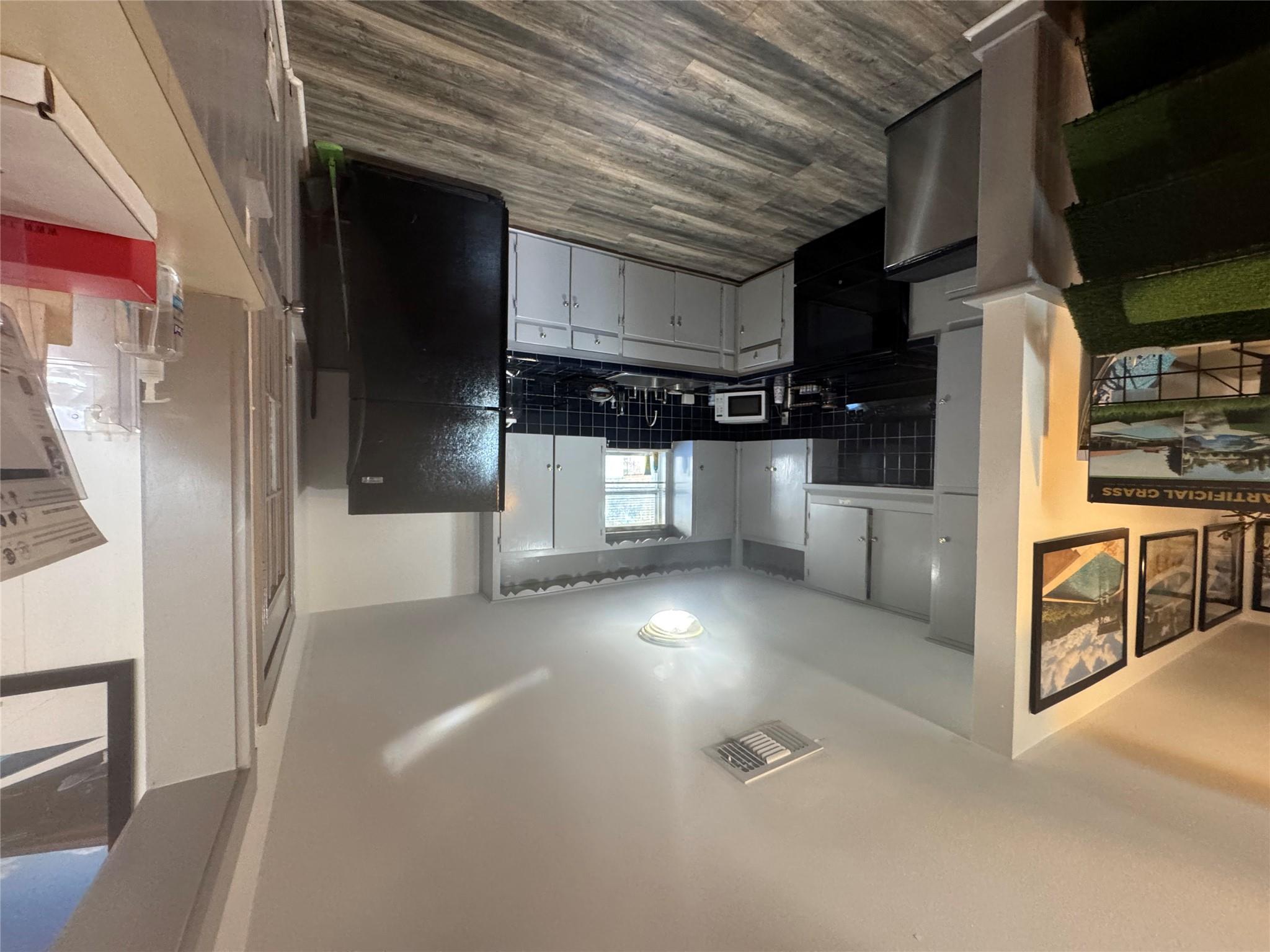 5300 W Highway 290, Dripping Springs, TX 78620