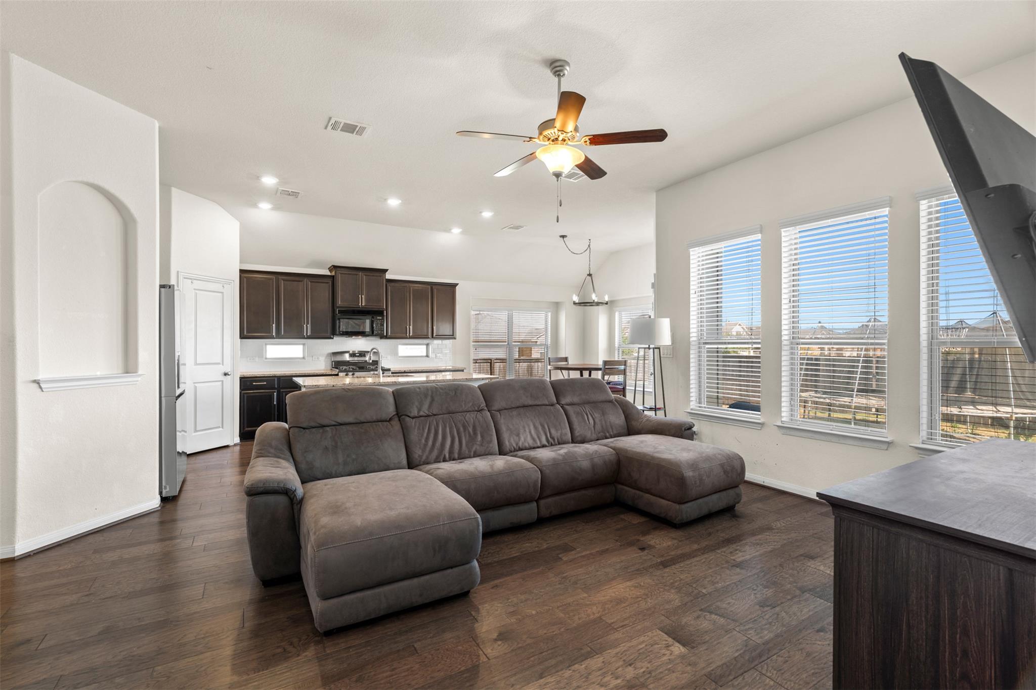 1229 Homer Ln, Round Rock, TX 78665