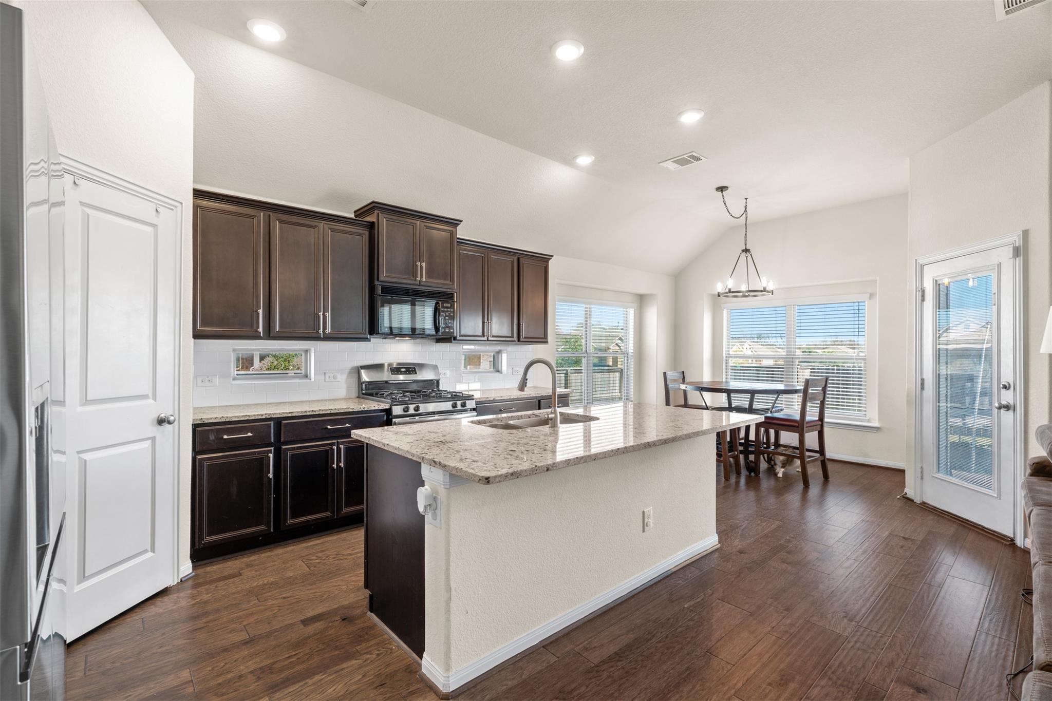 1229 Homer Ln, Round Rock, TX 78665