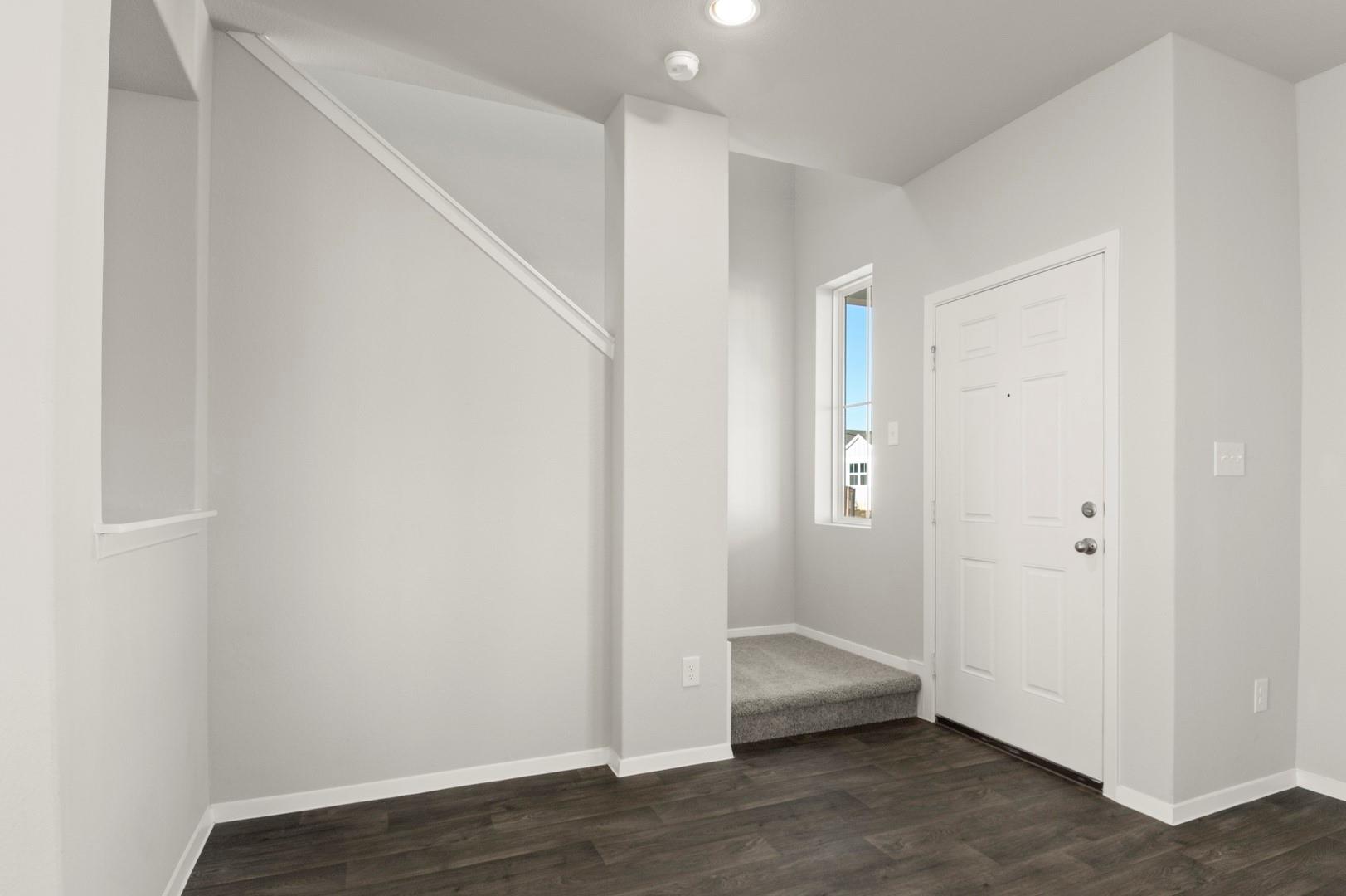 158 Daylily Dr, Elgin, TX 78621