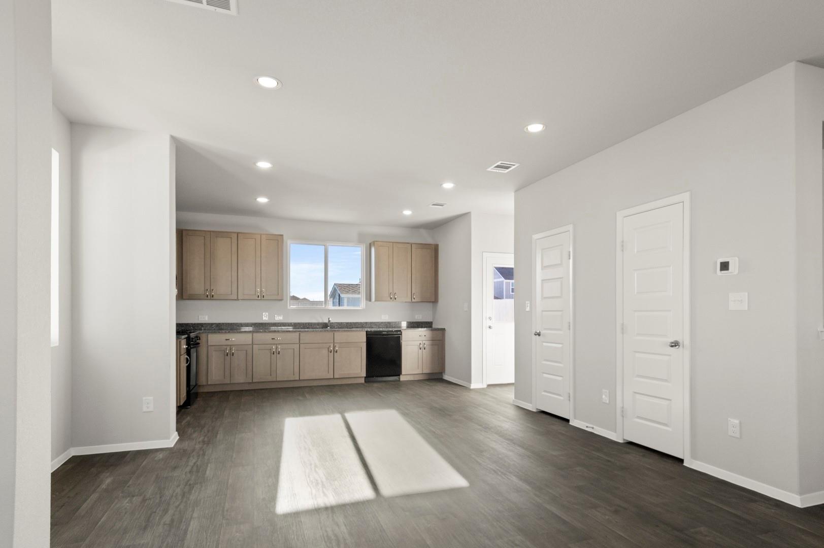 158 Daylily Dr, Elgin, TX 78621